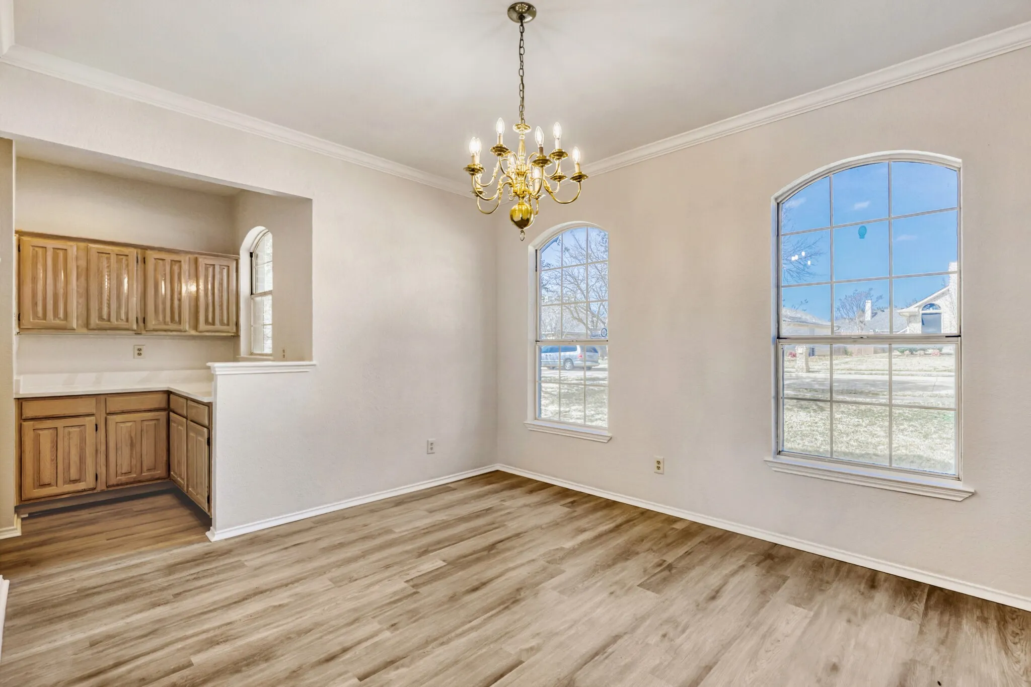 Single Family Residence For Sale in Denton County , 1514 Mission Ridge Trail, Carrollton, Texas 75007, 4 Bedroom, 3 Bathroom, 2 Garage spaces, 2,719 Sqft, built in 1989, mls#21192126, Real Estate Agent in Carrollton, Homes For Sale in Denton county, Homes For Sale in Carrollton, Realtor in Carrollton Texas, Real Estate Brokerage Independent Realty Texas, Luminita Cordes Realtor
