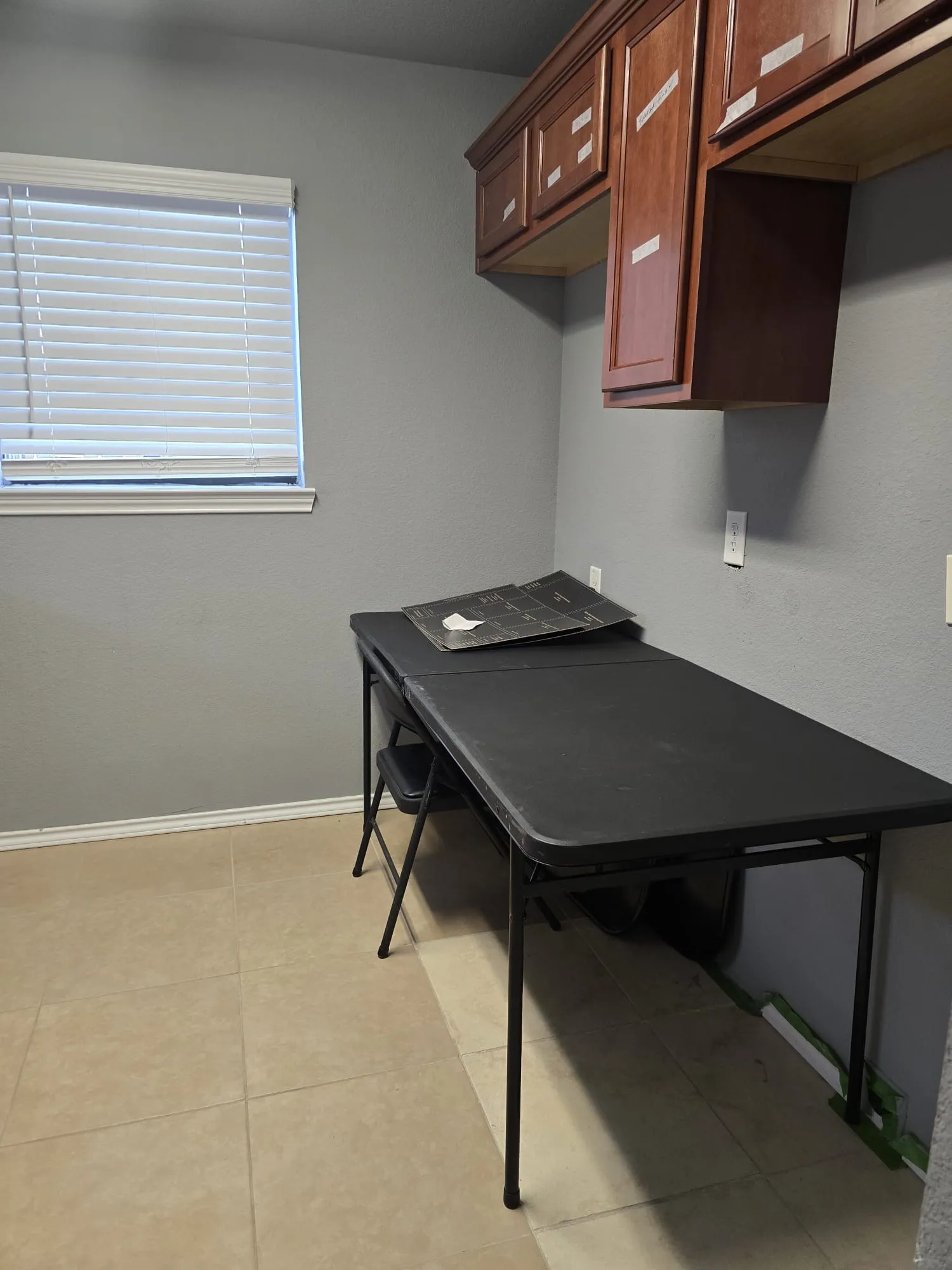 Apartment For Rent in Tarrant County , 654 Saint Louis Avenue 204, Fort Worth, Texas 76104, 1 Bedroom, 1 Bathroom, Garage spaces, 800 Sqft, built in 2009, Preowned, Price $1,300, mls#21197830, Real Estate Agent in Fort Worth, Homes For Rent in Tarrant county, Homes For Rent in Fort Worth, Realtor in Fort Worth Texas, Real Estate Brokerage Independent Realty Texas, Luminita Cordes Realtor
