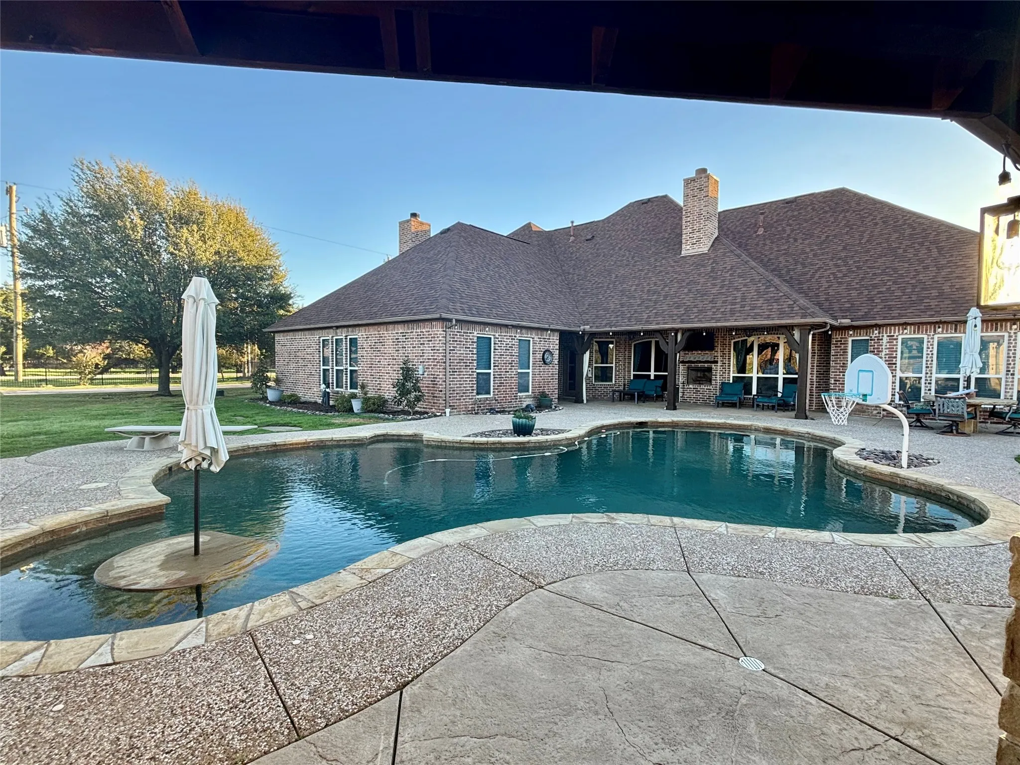 Single Family Residence For Sale in Rockwall County , 228 Crystal Court, Heath, Texas 75032, 4 Bedrooms, 3 Bathrooms, 3 Garage spaces, 3,947 Sqft, built in 2005, Preowned, Price $1,040,000, mls#21180269, Real Estate Agent in Heath, Homes For Sale in Rockwall county, Homes For Sale in Heath, Realtor in Heath Texas, Real Estate Brokerage Independent Realty Texas, Luminita Cordes Realtor