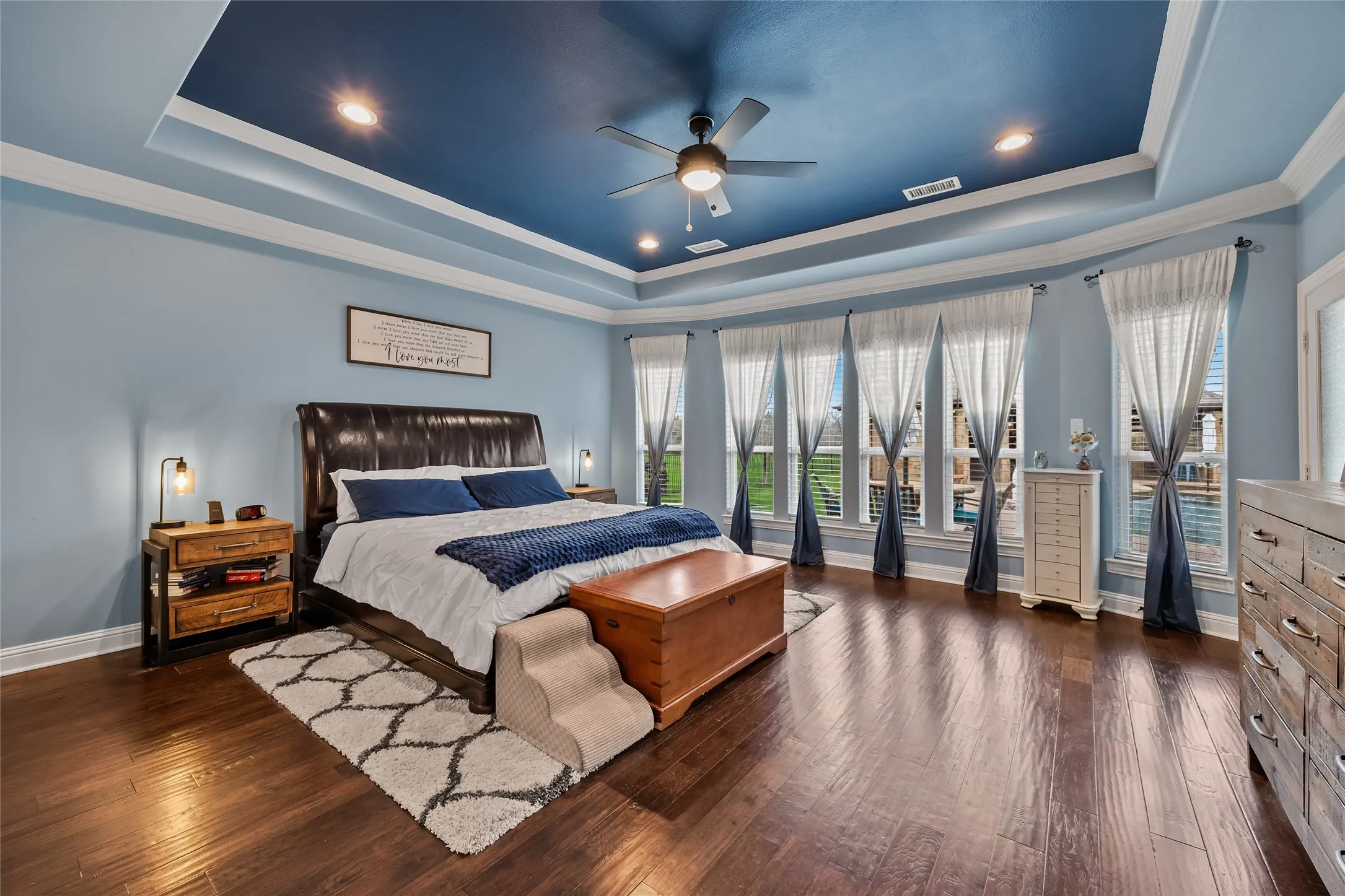 Single Family Residence For Sale in Rockwall County , 228 Crystal Court, Heath, Texas 75032, 4 Bedrooms, 3 Bathrooms, 3 Garage spaces, 3,947 Sqft, built in 2005, Preowned, Price $1,040,000, mls#21180269, Real Estate Agent in Heath, Homes For Sale in Rockwall county, Homes For Sale in Heath, Realtor in Heath Texas, Real Estate Brokerage Independent Realty Texas, Luminita Cordes Realtor
