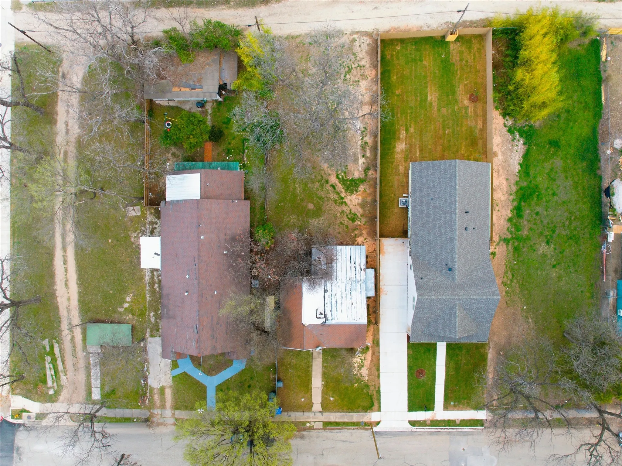 Single Family Residence For Sale in Mc Lennan County , 603 N 10th Street, Waco, Texas 76701, 2 Bedroom, 2 Bathroom, Garage spaces, 1,072 Sqft, built in 1935, mls#21197775, Real Estate Agent in Waco, Homes For Sale in Mc Lennan county, Homes For Sale in Waco, Realtor in Waco Texas, Real Estate Brokerage Independent Realty Texas, Luminita Cordes Realtor