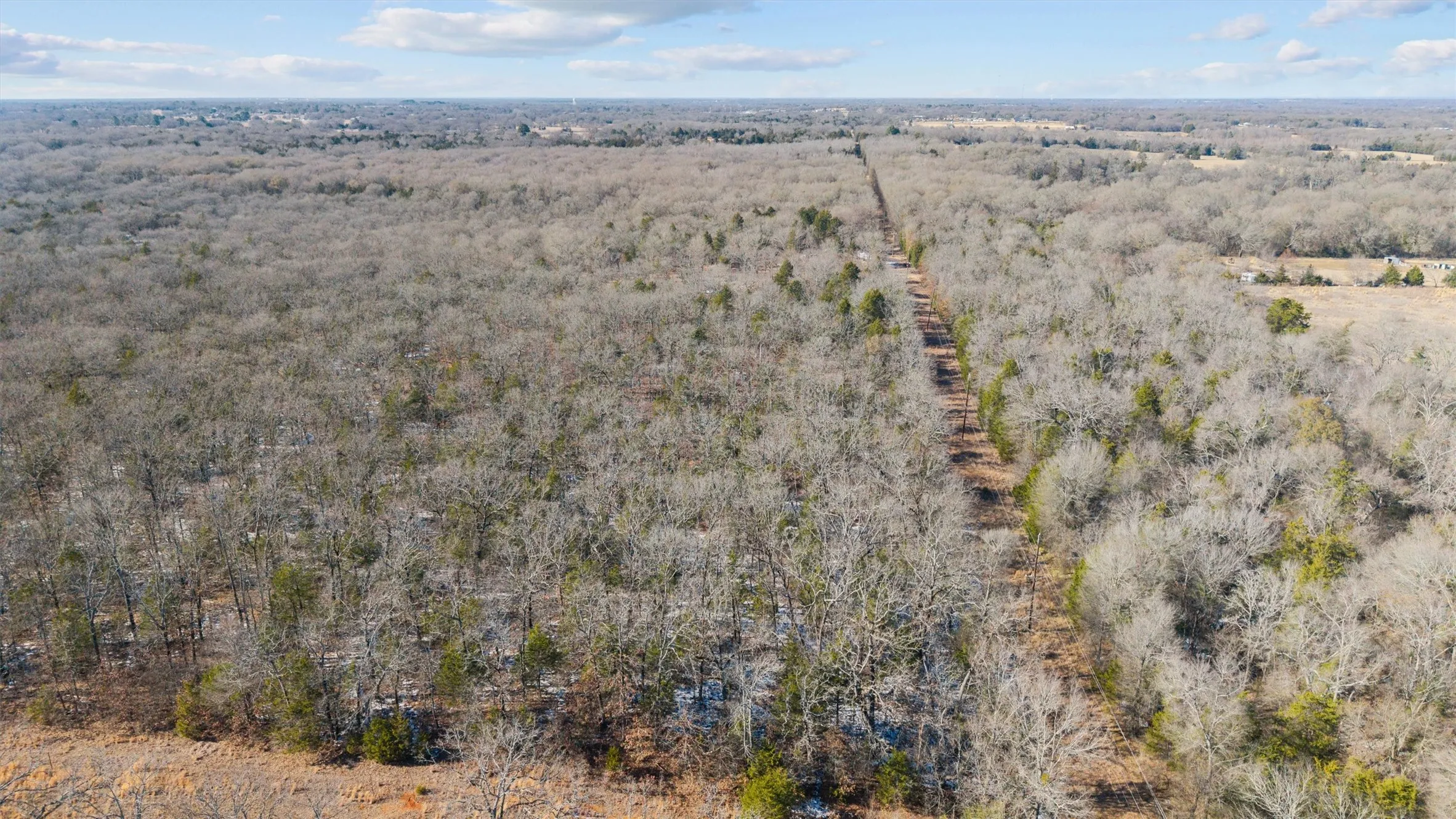 Unimproved Land For Sale in Van Zandt County , TBD County Road 3105, Edgewood, Texas 75117, 0, 0, Garage spaces, 0 Sqft, built in 0, mls#21197914, Real Estate Agent in Edgewood, Homes For Sale in Van Zandt county, Homes For Sale in Edgewood, Realtor in Edgewood Texas, Real Estate Brokerage Independent Realty Texas, Luminita Cordes Realtor