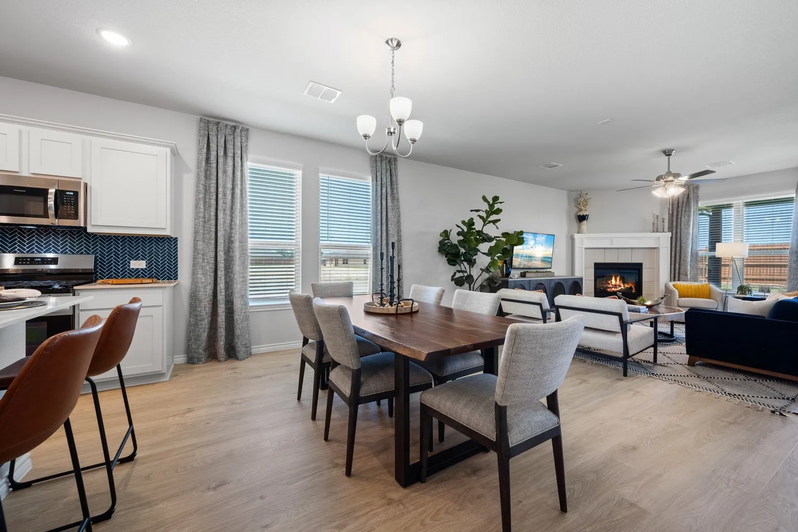 Single Family Residence For Sale in Johnson County , 1808 Apache Circle, Cleburne, Texas 76033, 3 Bedroom, 2 Bathroom, 2 Garage spaces, 1,832 Sqft, built in 2024, New Construction - Complete, mls#21197924, Real Estate Agent in Cleburne, Homes For Sale in Johnson county, Homes For Sale in Cleburne, Realtor in Cleburne Texas, Real Estate Brokerage Independent Realty Texas, Luminita Cordes Realtor