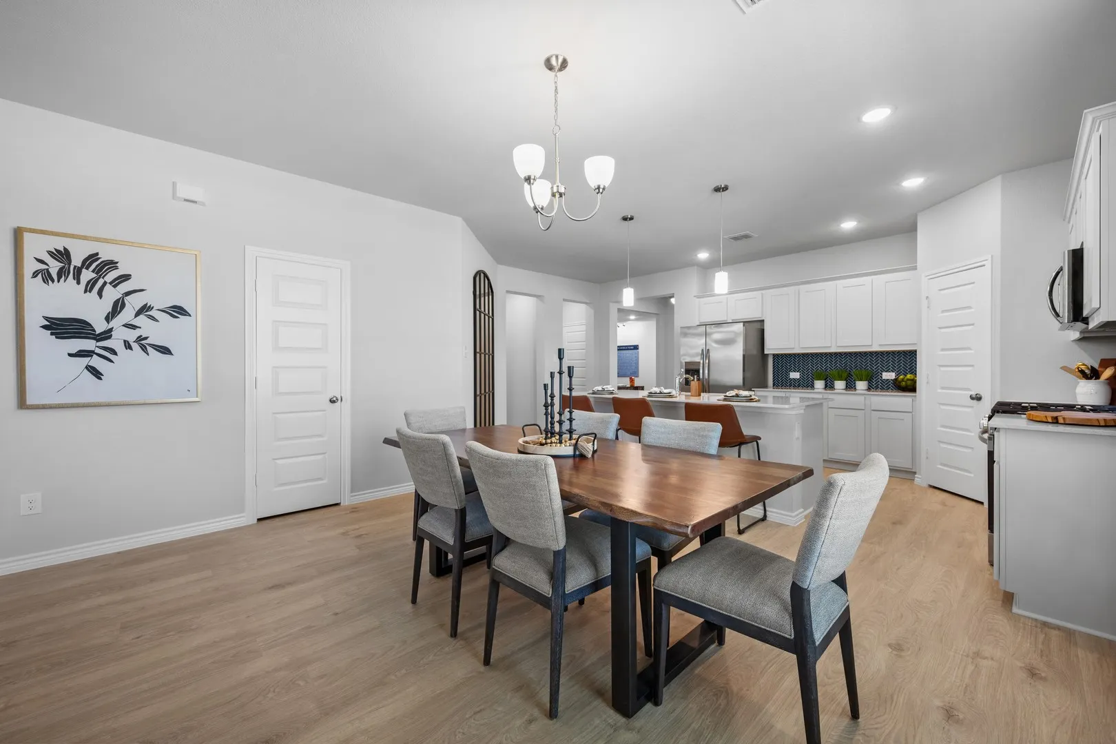 Single Family Residence For Sale in Johnson County , 1808 Apache Circle, Cleburne, Texas 76033, 3 Bedroom, 2 Bathroom, 2 Garage spaces, 1,832 Sqft, built in 2024, New Construction - Complete, mls#21197924, Real Estate Agent in Cleburne, Homes For Sale in Johnson county, Homes For Sale in Cleburne, Realtor in Cleburne Texas, Real Estate Brokerage Independent Realty Texas, Luminita Cordes Realtor