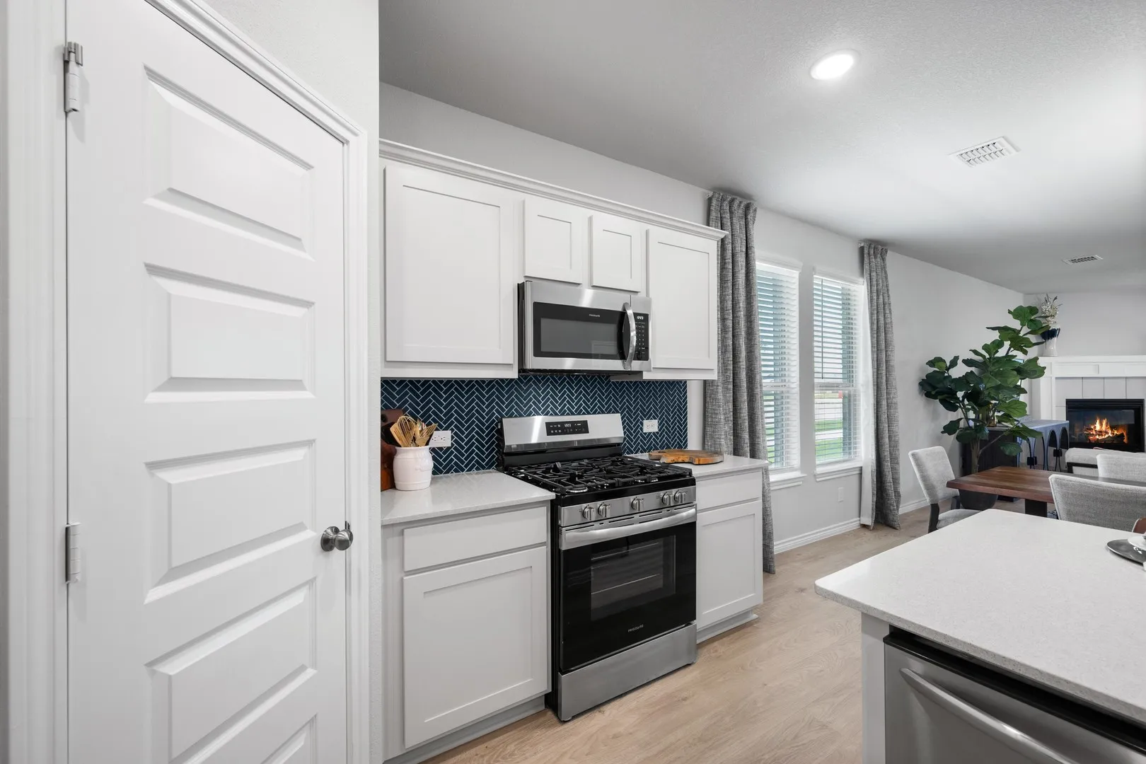 Single Family Residence For Sale in Johnson County , 1808 Apache Circle, Cleburne, Texas 76033, 3 Bedroom, 2 Bathroom, 2 Garage spaces, 1,832 Sqft, built in 2024, New Construction - Complete, mls#21197924, Real Estate Agent in Cleburne, Homes For Sale in Johnson county, Homes For Sale in Cleburne, Realtor in Cleburne Texas, Real Estate Brokerage Independent Realty Texas, Luminita Cordes Realtor