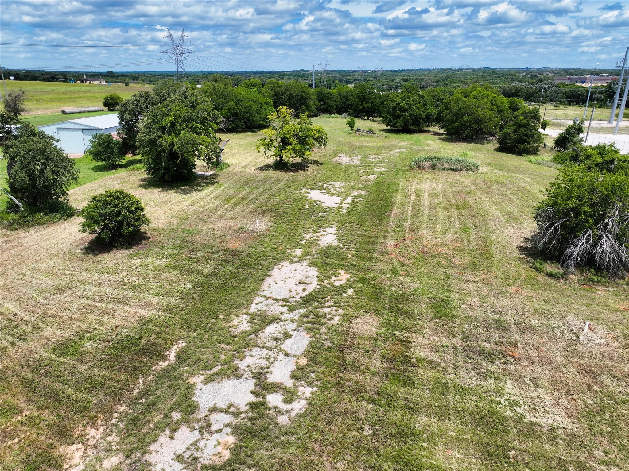 Unimproved Land For Sale in Parker County , 2909 E Bankhead Highway, Weatherford, Texas 76087, 0, 0, Garage spaces, 0 Sqft, built in 0, Unknown, Price $1,350,000, mls#21196773, Real Estate Agent in Weatherford, Homes For Sale in Parker county, Homes For Sale in Weatherford, Realtor in Weatherford Texas, Real Estate Brokerage Independent Realty Texas, Luminita Cordes Realtor
