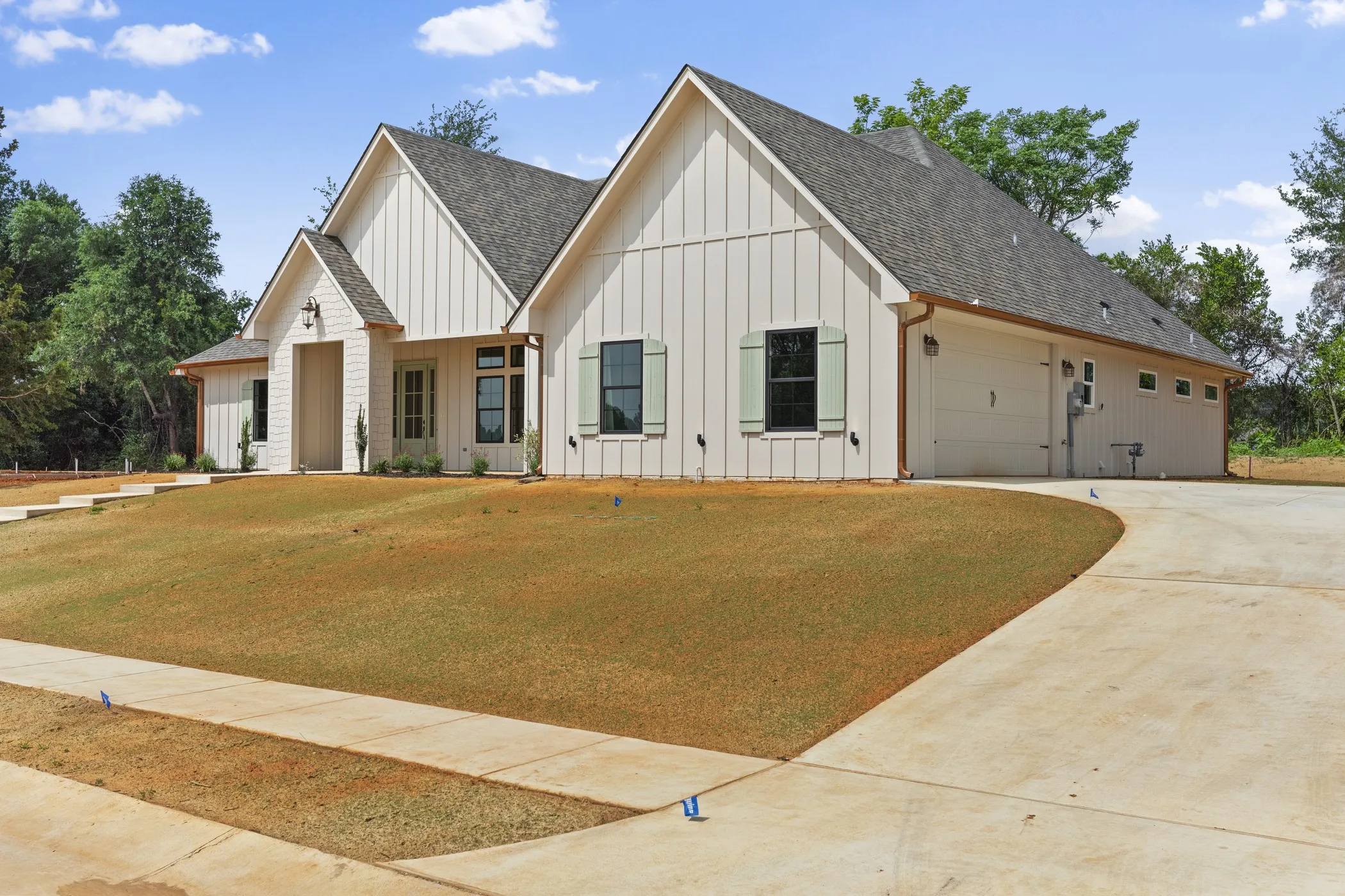 Single Family Residence For Sale in Smith County , 17300 Woodcrest Circle, Lindale, Texas 75771, 4 Bedroom, 4 Bathroom, 2 Garage spaces, 2,535 Sqft, built in 2026, New Construction - Complete, mls#21198028, Real Estate Agent in Lindale, Homes For Sale in Smith county, Homes For Sale in Lindale, Realtor in Lindale Texas, Real Estate Brokerage Independent Realty Texas, Luminita Cordes Realtor