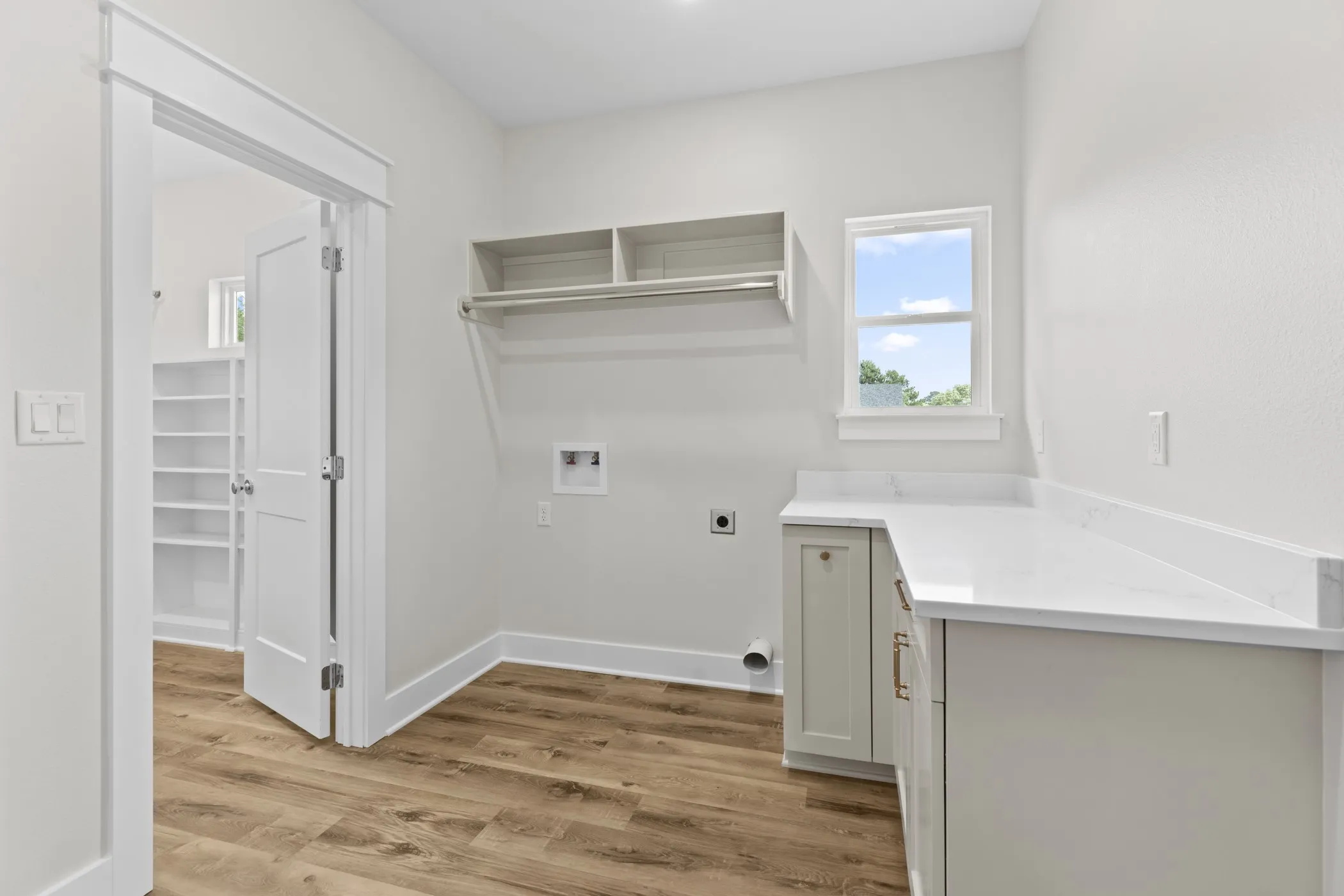 Single Family Residence For Sale in Smith County , 17300 Woodcrest Circle, Lindale, Texas 75771, 4 Bedroom, 4 Bathroom, 2 Garage spaces, 2,535 Sqft, built in 2026, New Construction - Complete, mls#21198028, Real Estate Agent in Lindale, Homes For Sale in Smith county, Homes For Sale in Lindale, Realtor in Lindale Texas, Real Estate Brokerage Independent Realty Texas, Luminita Cordes Realtor