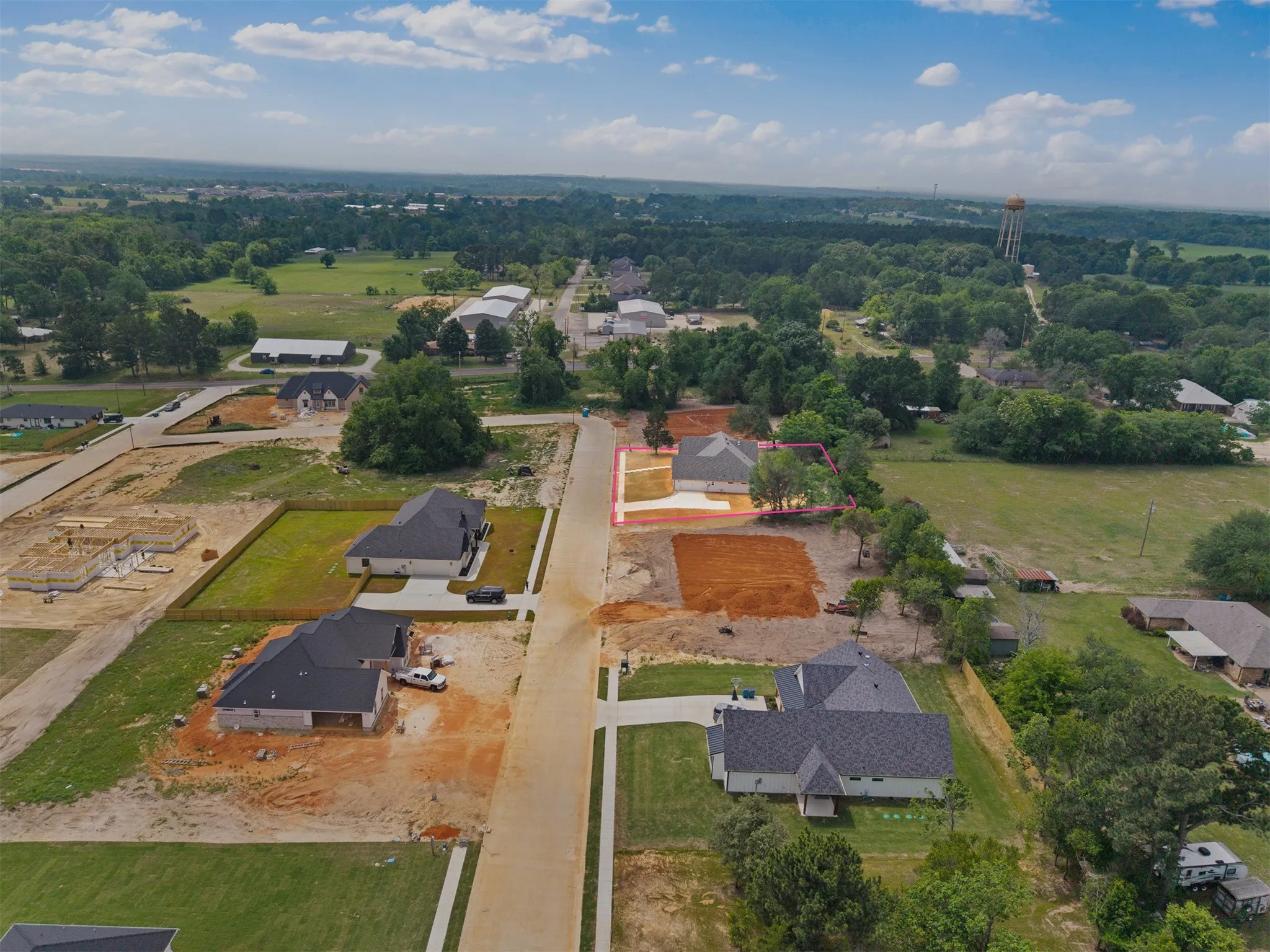 Single Family Residence For Sale in Smith County , 17300 Woodcrest Circle, Lindale, Texas 75771, 4 Bedroom, 4 Bathroom, 2 Garage spaces, 2,535 Sqft, built in 2026, New Construction - Complete, mls#21198028, Real Estate Agent in Lindale, Homes For Sale in Smith county, Homes For Sale in Lindale, Realtor in Lindale Texas, Real Estate Brokerage Independent Realty Texas, Luminita Cordes Realtor