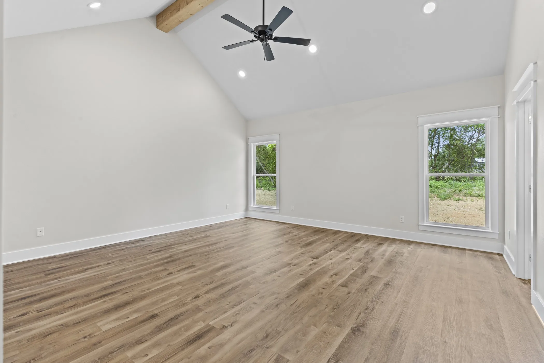 Single Family Residence For Sale in Smith County , 17300 Woodcrest Circle, Lindale, Texas 75771, 4 Bedroom, 4 Bathroom, 2 Garage spaces, 2,535 Sqft, built in 2026, New Construction - Complete, mls#21198028, Real Estate Agent in Lindale, Homes For Sale in Smith county, Homes For Sale in Lindale, Realtor in Lindale Texas, Real Estate Brokerage Independent Realty Texas, Luminita Cordes Realtor
