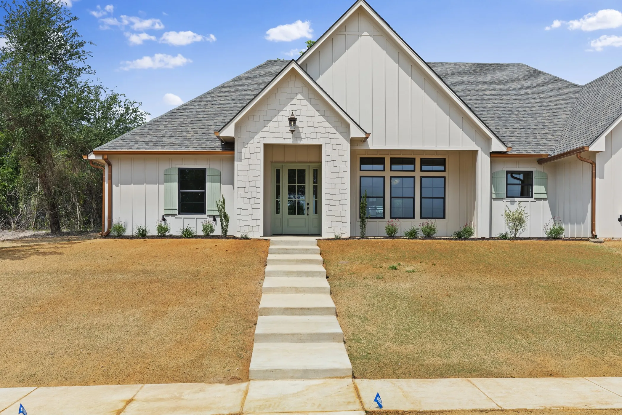 Single Family Residence For Sale in Smith County , 17300 Woodcrest Circle, Lindale, Texas 75771, 4 Bedroom, 4 Bathroom, 2 Garage spaces, 2,535 Sqft, built in 2026, New Construction - Complete, mls#21198028, Real Estate Agent in Lindale, Homes For Sale in Smith county, Homes For Sale in Lindale, Realtor in Lindale Texas, Real Estate Brokerage Independent Realty Texas, Luminita Cordes Realtor