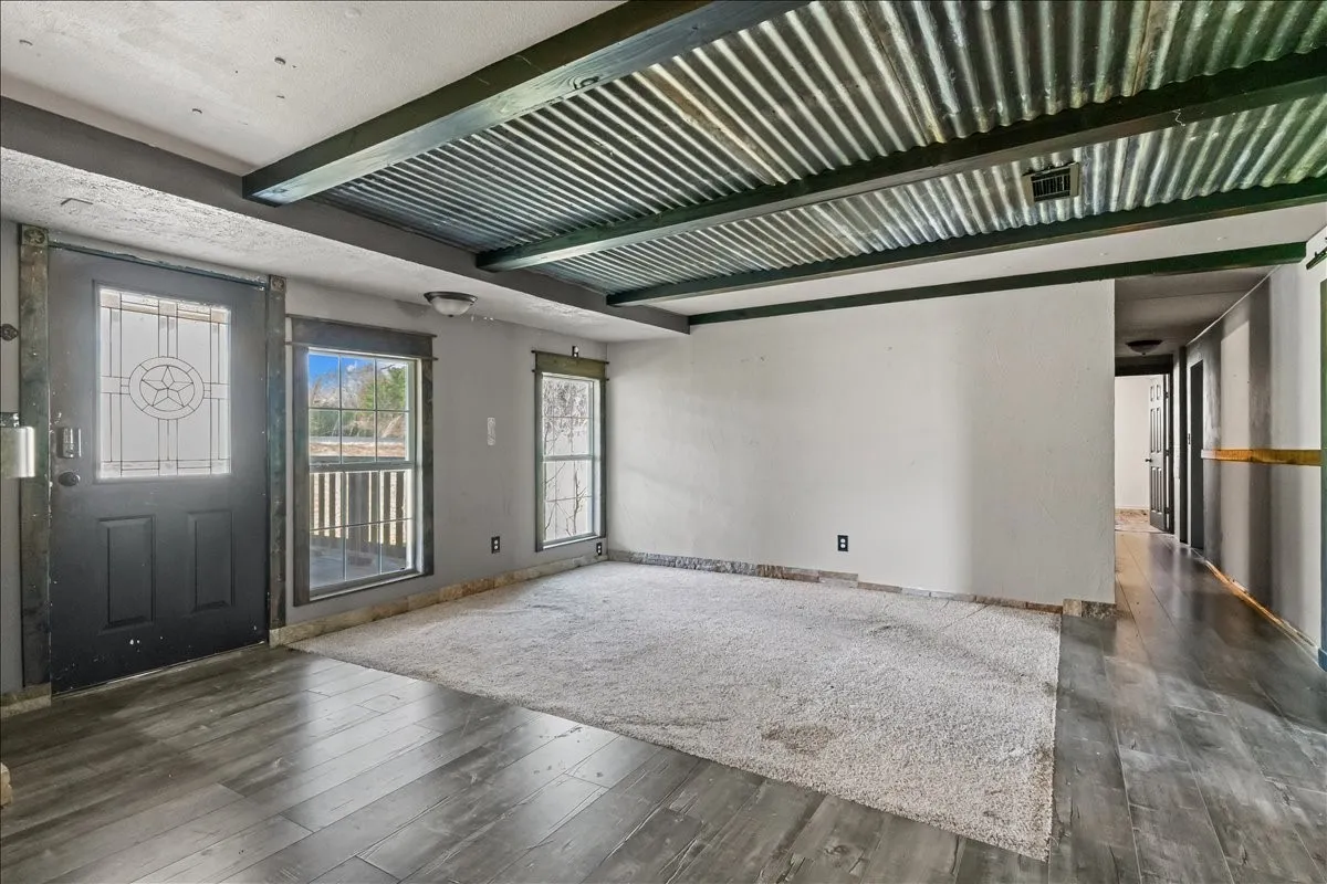 Mobile Home For Sale in Ellis County , 1021 Saralvo Road, Midlothian, Texas 76065, 3 Bedroom, 2 Bathroom, Garage spaces, 1,807 Sqft, built in 1982, mls#21195624, Real Estate Agent in Midlothian, Homes For Sale in Ellis county, Homes For Sale in Midlothian, Realtor in Midlothian Texas, Real Estate Brokerage Independent Realty Texas, Luminita Cordes Realtor