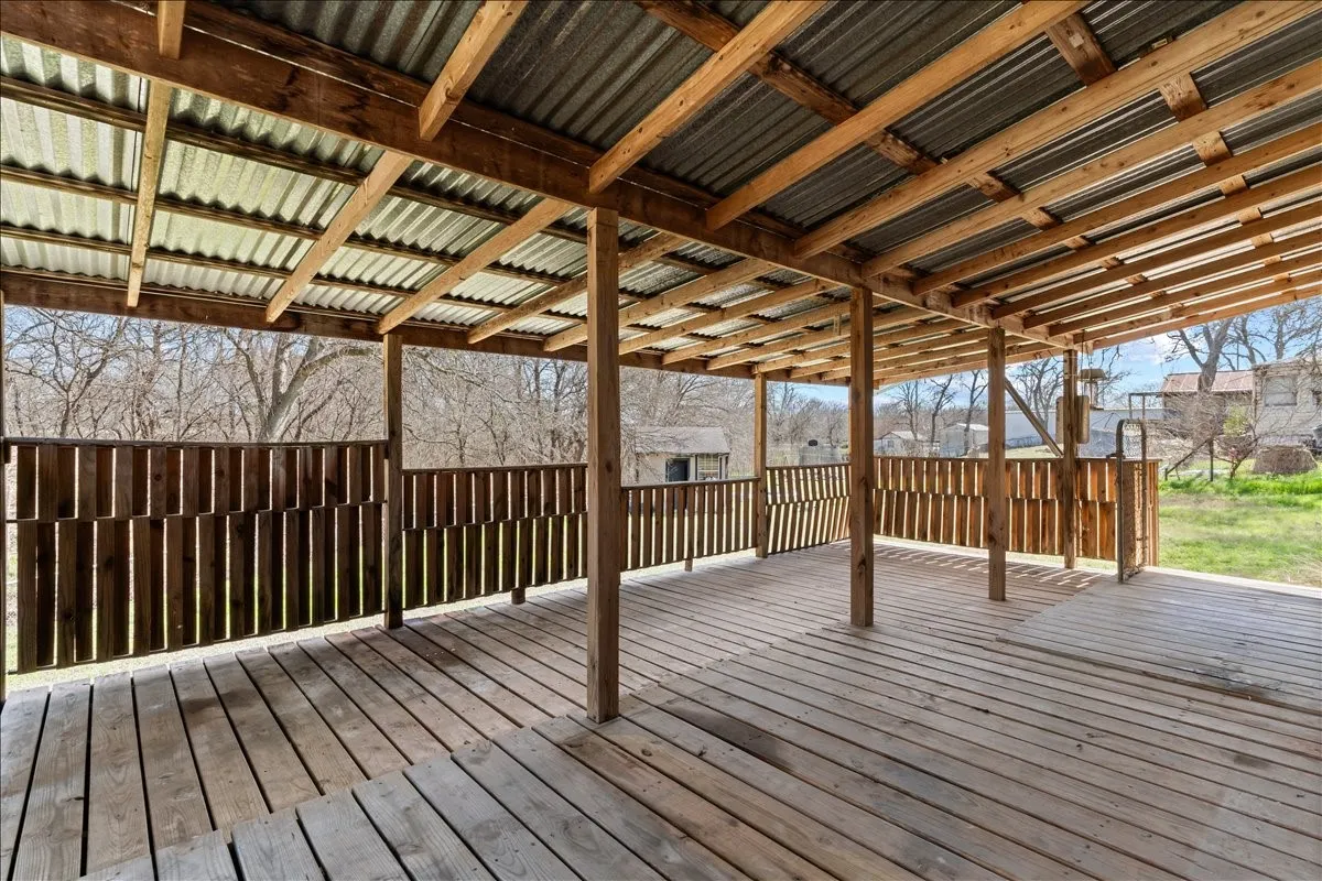 Mobile Home For Sale in Ellis County , 1021 Saralvo Road, Midlothian, Texas 76065, 3 Bedroom, 2 Bathroom, Garage spaces, 1,807 Sqft, built in 1982, mls#21195624, Real Estate Agent in Midlothian, Homes For Sale in Ellis county, Homes For Sale in Midlothian, Realtor in Midlothian Texas, Real Estate Brokerage Independent Realty Texas, Luminita Cordes Realtor