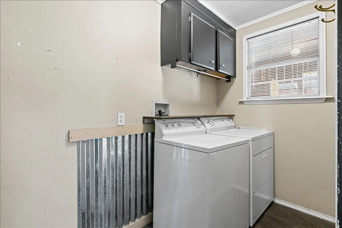 Mobile Home For Sale in Ellis County , 1021 Saralvo Road, Midlothian, Texas 76065, 3 Bedroom, 2 Bathroom, Garage spaces, 1,807 Sqft, built in 1982, mls#21195624, Real Estate Agent in Midlothian, Homes For Sale in Ellis county, Homes For Sale in Midlothian, Realtor in Midlothian Texas, Real Estate Brokerage Independent Realty Texas, Luminita Cordes Realtor