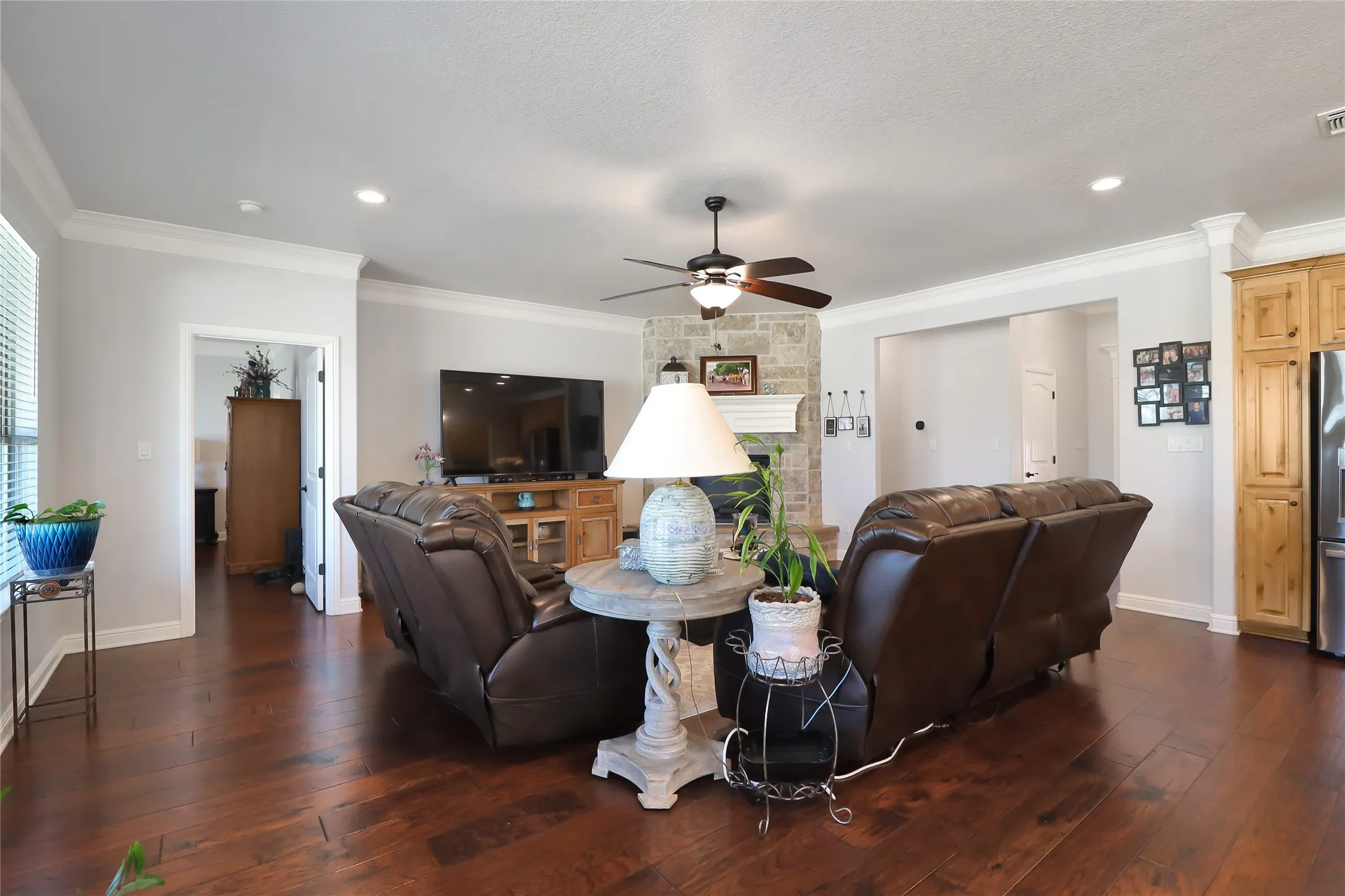 Single Family Residence For Sale in Hood County , 8701 Oakland Court, Granbury, Texas 76049, 3 Bedrooms, 2 Bathrooms, 3 Garage spaces, 2,121 Sqft, built in 2020, Price $484,999, mls#21198220, Real Estate Agent in Granbury, Homes For Sale in Hood county, Homes For Sale in Granbury, Realtor in Granbury Texas, Real Estate Brokerage Independent Realty Texas, Luminita Cordes Realtor
