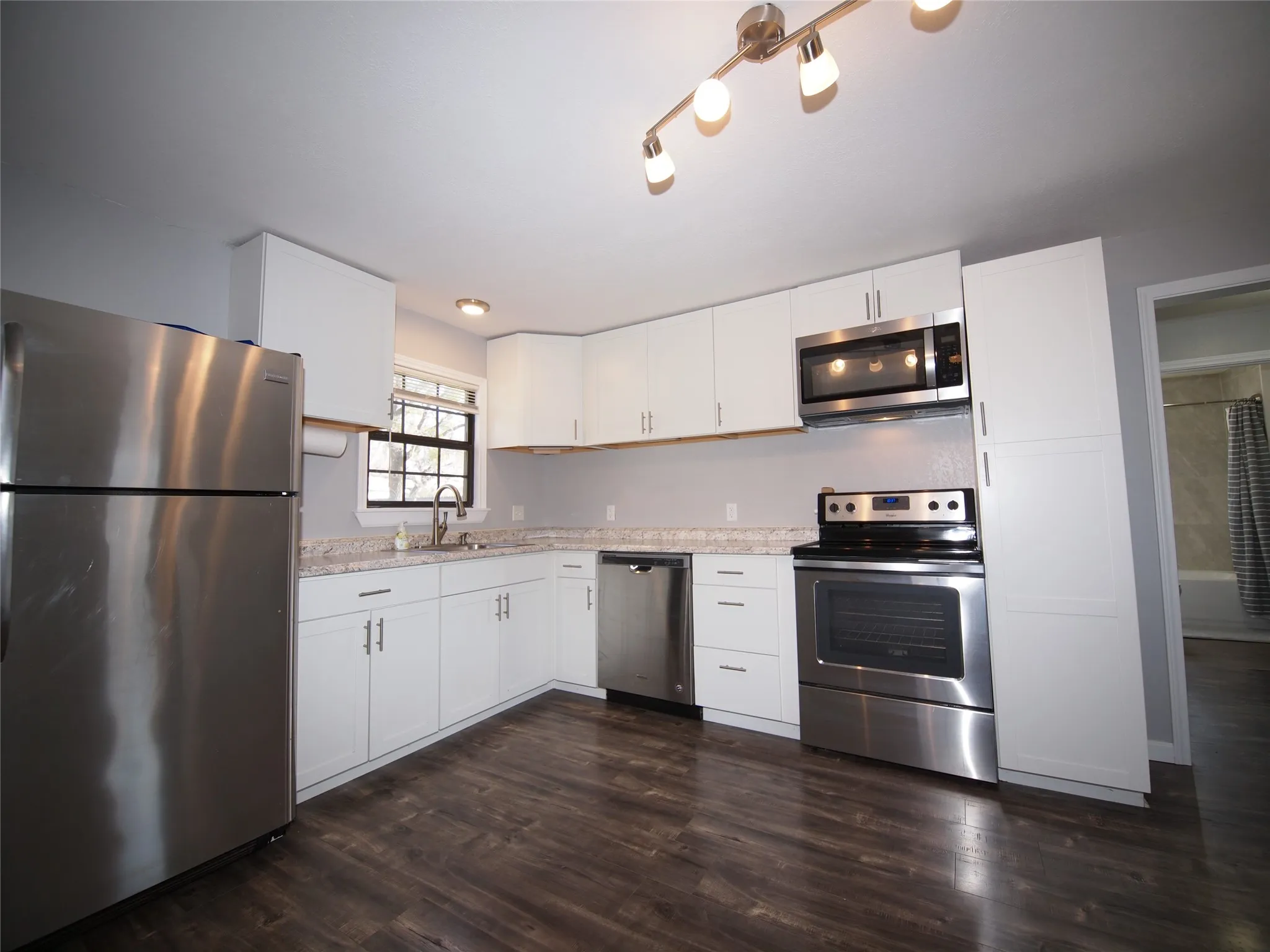 Single Family Residence For Sale in Young County , 1327 Old Jacksboro Road, Graham, Texas 76450, 2 Bedroom, 1 Bathroom, Garage spaces, 852 Sqft, built in 1945, mls#21198235, Real Estate Agent in Graham, Homes For Sale in Young county, Homes For Sale in Graham, Realtor in Graham Texas, Real Estate Brokerage Independent Realty Texas, Luminita Cordes Realtor