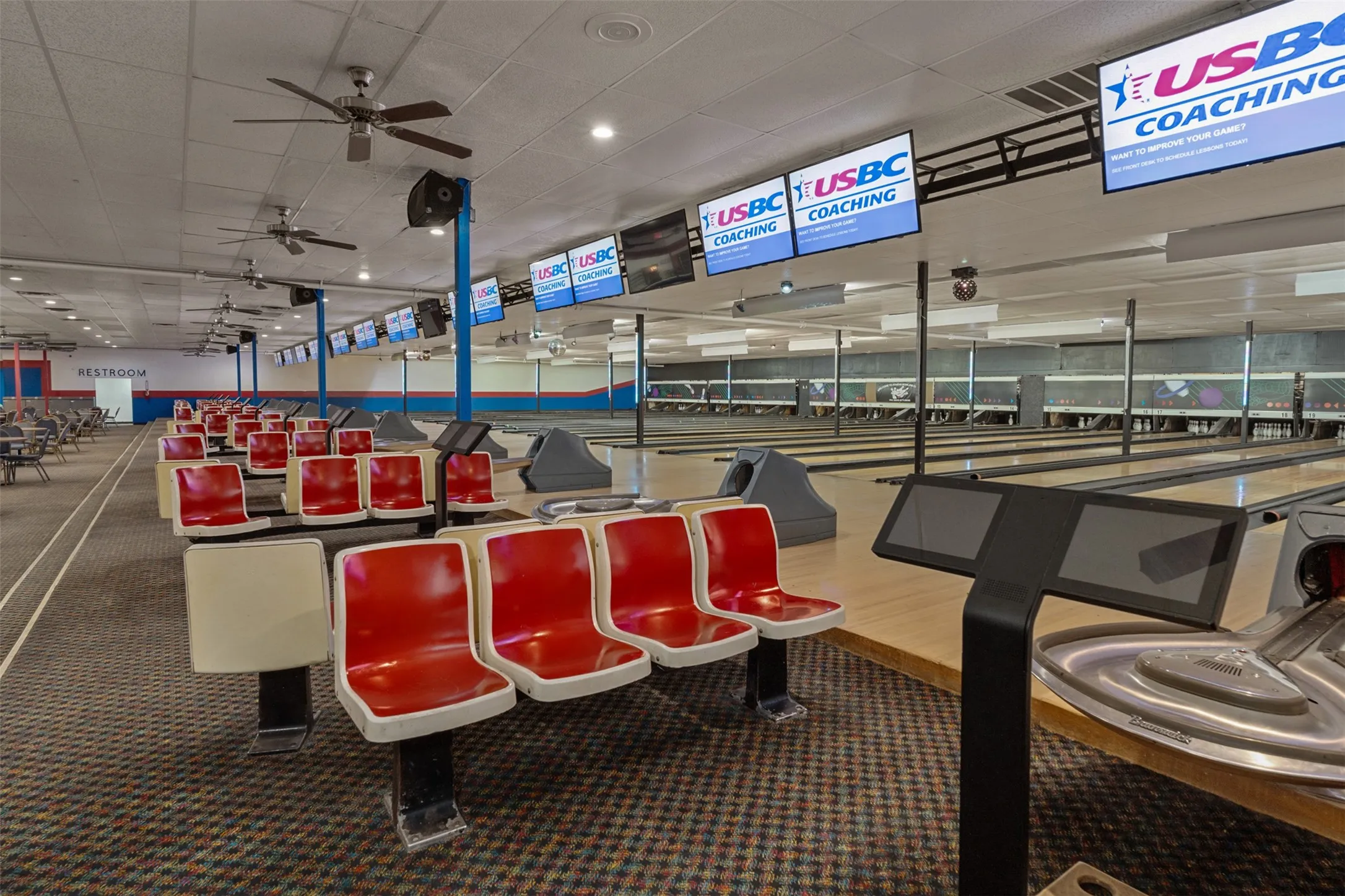 22 Lane Bowling Alley