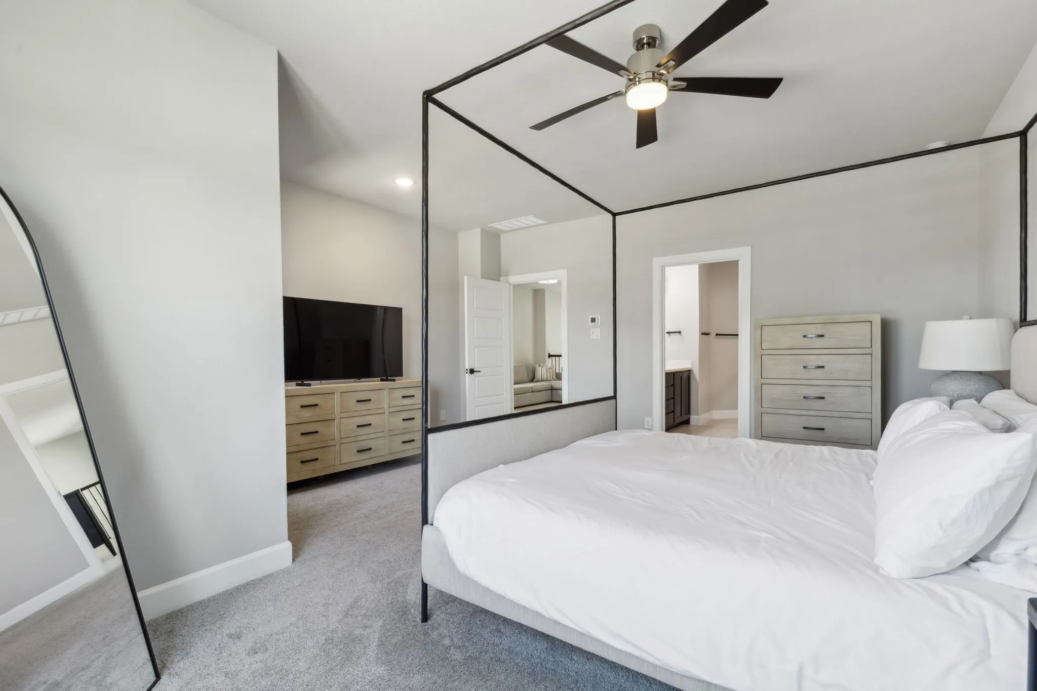 Single Family Residence For Sale in Parker County , 2121 Tolleson Drive, Fort Worth, Texas 76008, 3 Bedroom, 3 Bathroom, 2 Garage spaces, 2,766 Sqft, built in 2021, Preowned, mls#21196254, Real Estate Agent in Fort Worth, Homes For Sale in Parker county, Homes For Sale in Fort Worth, Realtor in Fort Worth Texas, Real Estate Brokerage Independent Realty Texas, Luminita Cordes Realtor