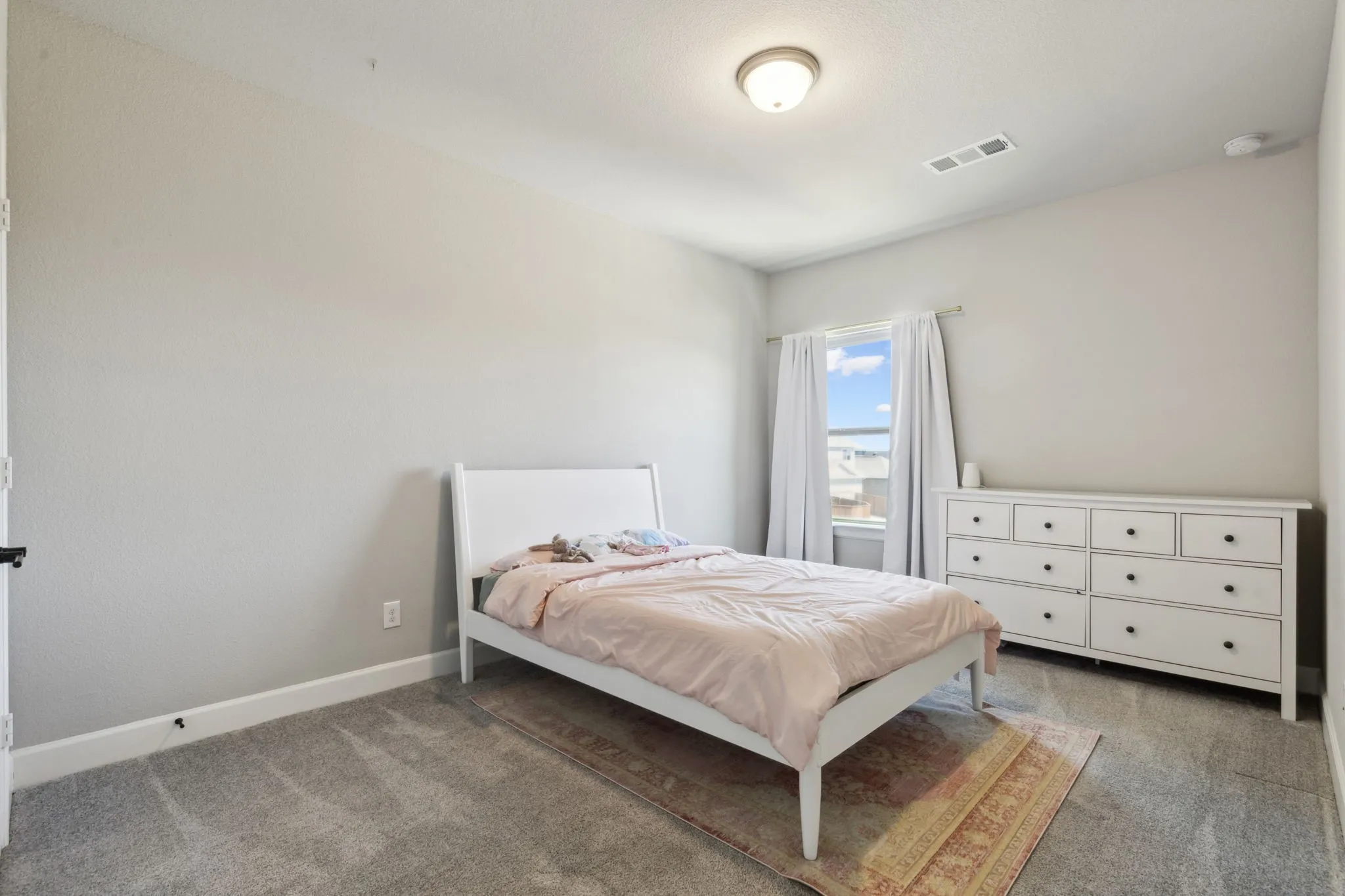 Single Family Residence For Sale in Parker County , 2121 Tolleson Drive, Fort Worth, Texas 76008, 3 Bedroom, 3 Bathroom, 2 Garage spaces, 2,766 Sqft, built in 2021, Preowned, mls#21196254, Real Estate Agent in Fort Worth, Homes For Sale in Parker county, Homes For Sale in Fort Worth, Realtor in Fort Worth Texas, Real Estate Brokerage Independent Realty Texas, Luminita Cordes Realtor