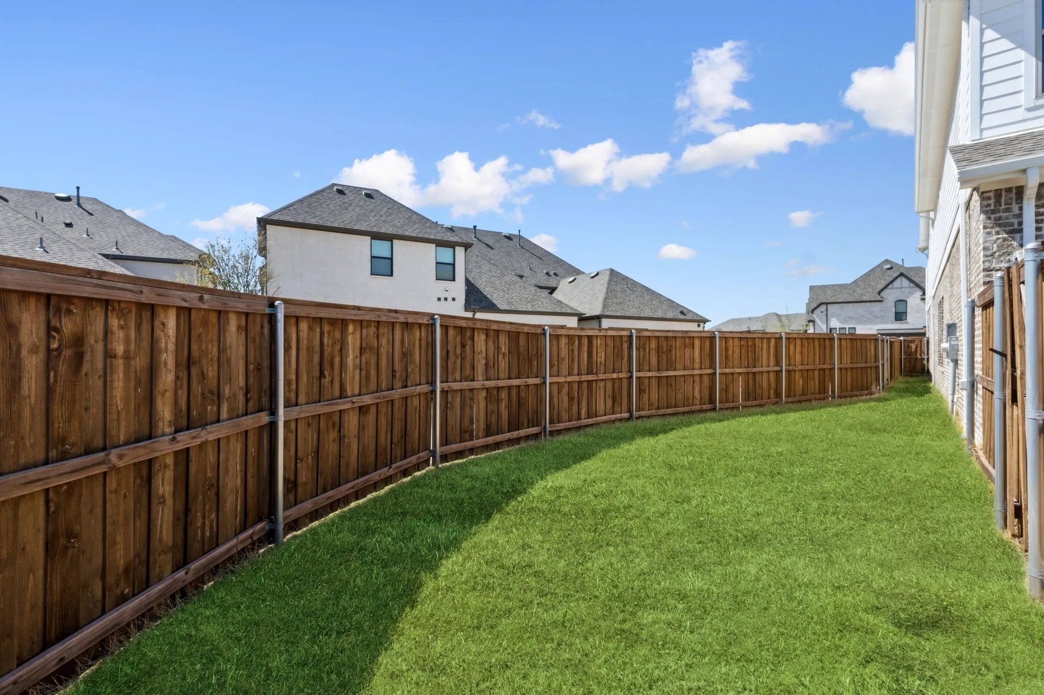 Single Family Residence For Sale in Parker County , 2121 Tolleson Drive, Fort Worth, Texas 76008, 3 Bedroom, 3 Bathroom, 2 Garage spaces, 2,766 Sqft, built in 2021, Preowned, mls#21196254, Real Estate Agent in Fort Worth, Homes For Sale in Parker county, Homes For Sale in Fort Worth, Realtor in Fort Worth Texas, Real Estate Brokerage Independent Realty Texas, Luminita Cordes Realtor