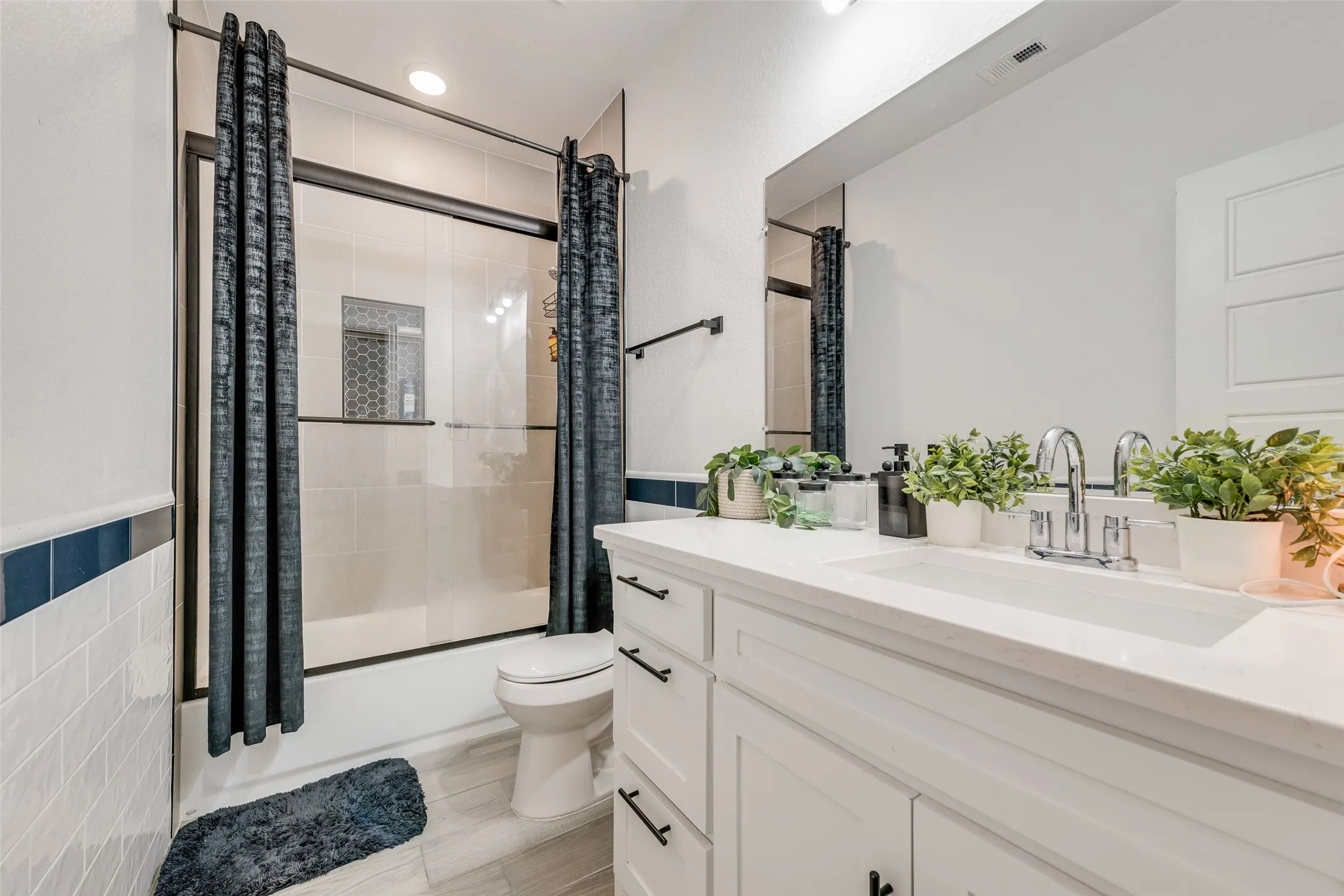 Single Family Residence For Sale in Dallas County , 4225 Elkins Avenue, Lancaster, Texas 75134, 4 Bedroom, 3 Bathroom, 2 Garage spaces, 2,193 Sqft, built in 2021, mls#21197268, Real Estate Agent in Lancaster, Homes For Sale in Dallas county, Homes For Sale in Lancaster, Realtor in Lancaster Texas, Real Estate Brokerage Independent Realty Texas, Luminita Cordes Realtor