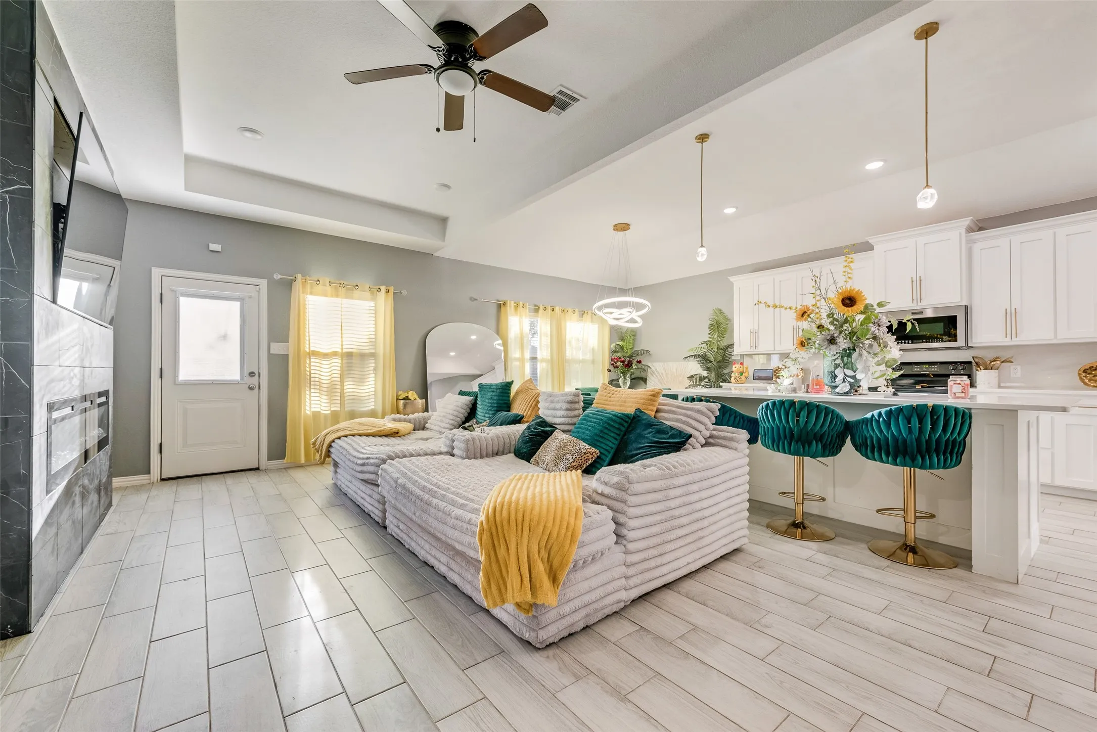 Single Family Residence For Sale in Dallas County , 4225 Elkins Avenue, Lancaster, Texas 75134, 4 Bedroom, 3 Bathroom, 2 Garage spaces, 2,193 Sqft, built in 2021, mls#21197268, Real Estate Agent in Lancaster, Homes For Sale in Dallas county, Homes For Sale in Lancaster, Realtor in Lancaster Texas, Real Estate Brokerage Independent Realty Texas, Luminita Cordes Realtor