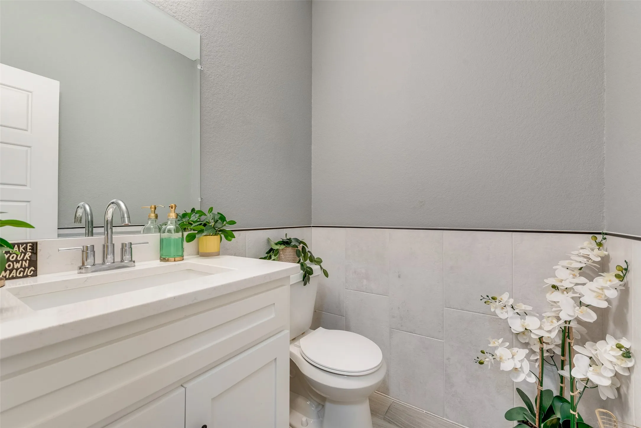 Single Family Residence For Sale in Dallas County , 4225 Elkins Avenue, Lancaster, Texas 75134, 4 Bedroom, 3 Bathroom, 2 Garage spaces, 2,193 Sqft, built in 2021, mls#21197268, Real Estate Agent in Lancaster, Homes For Sale in Dallas county, Homes For Sale in Lancaster, Realtor in Lancaster Texas, Real Estate Brokerage Independent Realty Texas, Luminita Cordes Realtor