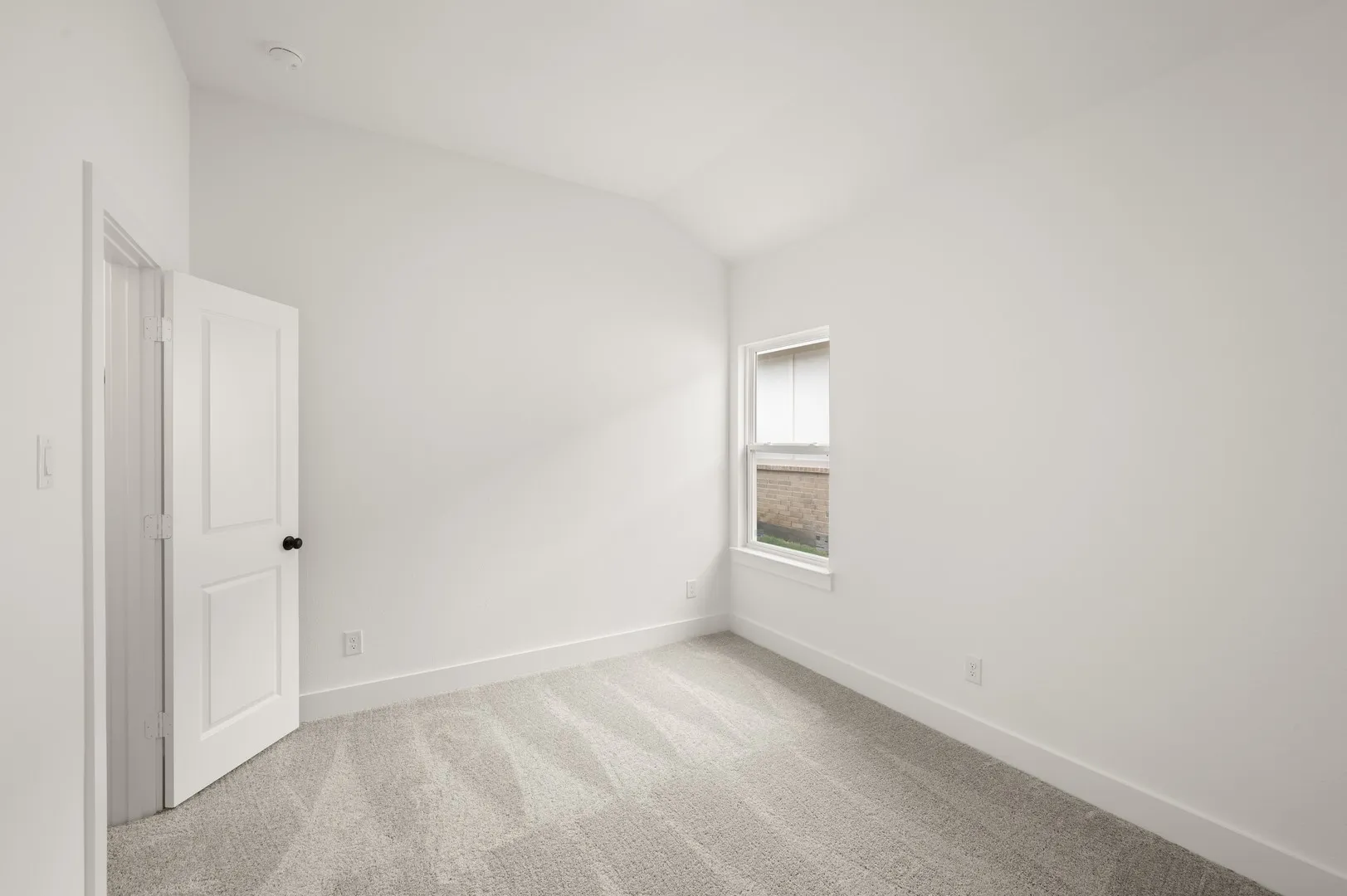 316 Sequoia- Bedroom-2