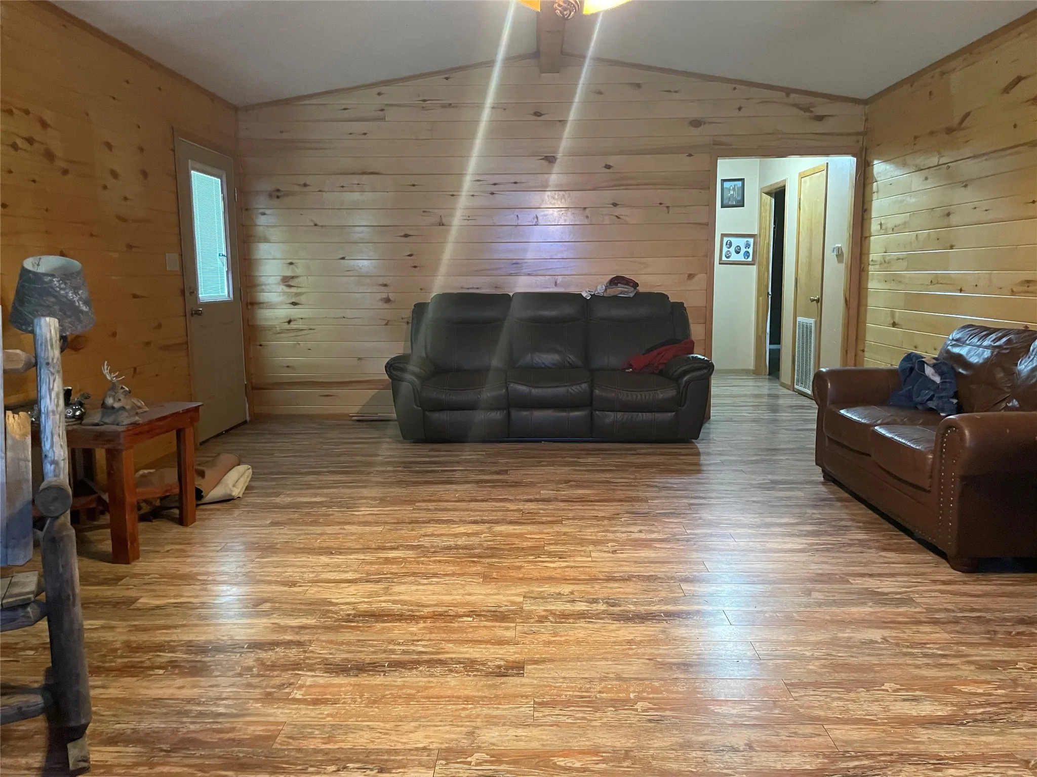 Farm For Sale in Van Zandt County , 1226 Vz County Road, Grand Saline, Texas 75140, 3 Bedroom, 2 Bathroom, Garage spaces, 1,798 Sqft, built in 2000, mls#21198343, Real Estate Agent in Grand Saline, Homes For Sale in Van Zandt county, Homes For Sale in Grand Saline, Realtor in Grand Saline Texas, Real Estate Brokerage Independent Realty Texas, Luminita Cordes Realtor