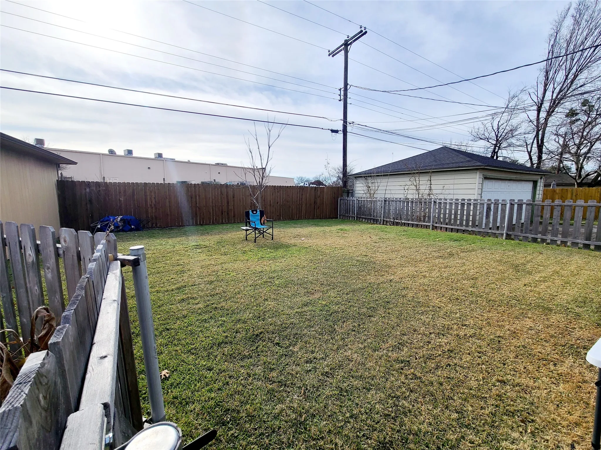 Duplex For Sale in Dallas County , 11040 Wyatt Street, Dallas, Texas 75218, 4 Bedrooms, 2 Bathrooms, 1 Garage spaces, 0 Sqft, built in 1959, Preowned, Price $450,000, mls#21197746, Real Estate Agent in Dallas, Homes For Sale in Dallas county, Homes For Sale in Dallas, Realtor in Dallas Texas, Real Estate Brokerage Independent Realty Texas, Luminita Cordes Realtor