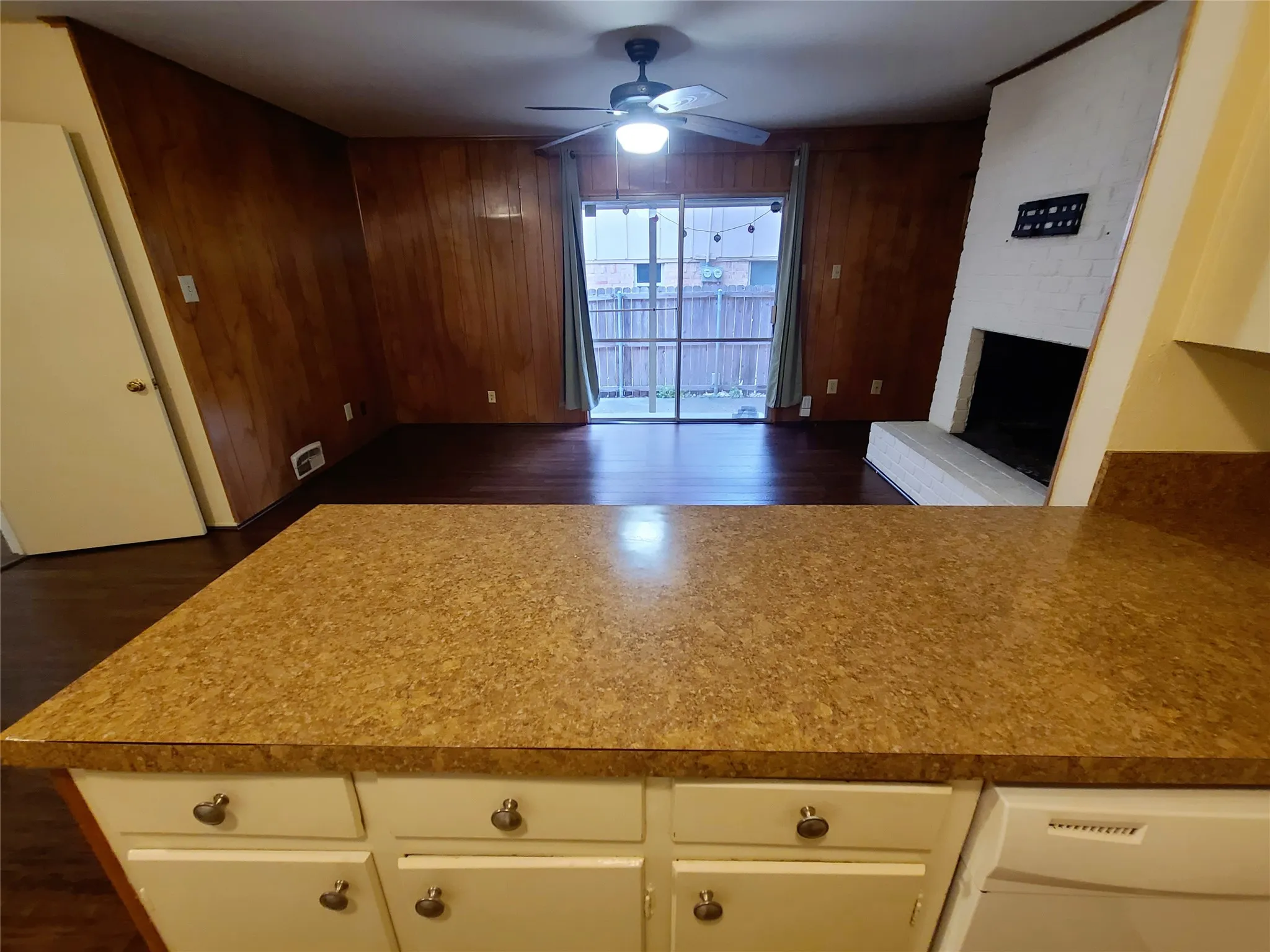 Duplex For Sale in Dallas County , 7434 Brentcove Circle, Dallas, Texas 75214, 4 Bedrooms, 4 Bathrooms, 2 Garage spaces, 0 Sqft, built in 1964, Preowned, Price $750,000, mls#21197347, Real Estate Agent in Dallas, Homes For Sale in Dallas county, Homes For Sale in Dallas, Realtor in Dallas Texas, Real Estate Brokerage Independent Realty Texas, Luminita Cordes Realtor