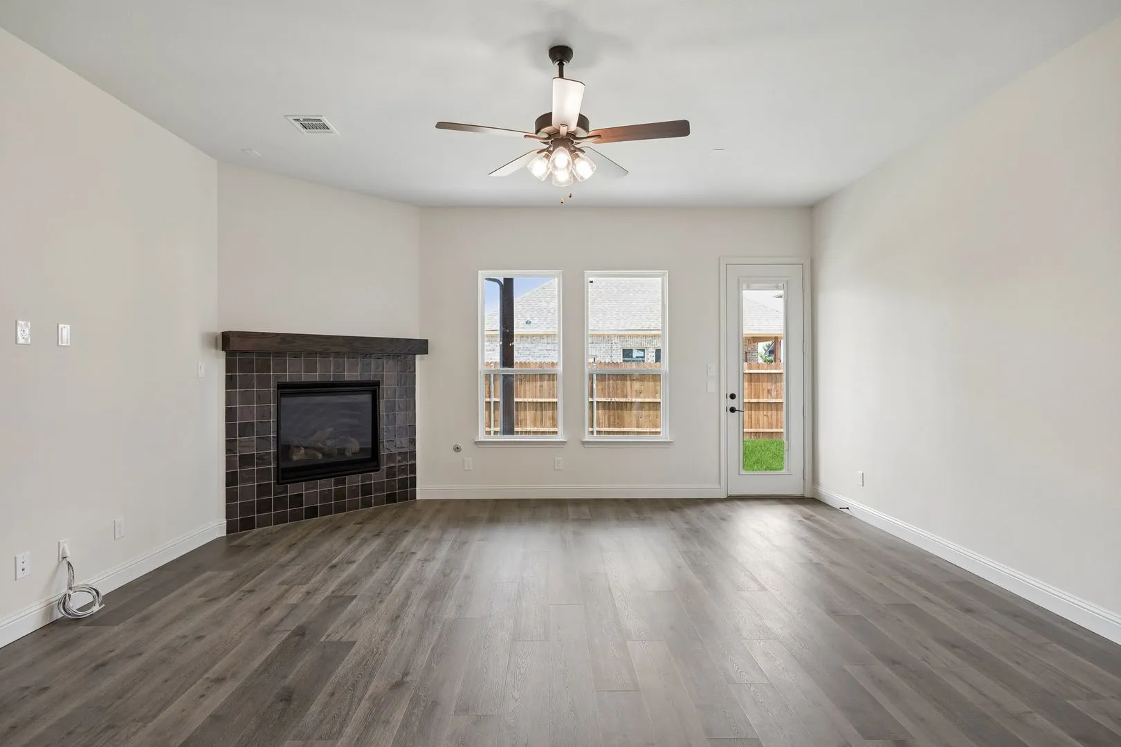 Single Family Residence For Sale in Denton County , 5308 Bardwell Drive, Denton, Texas 76226, 4 Bedroom, 4 Bathroom, 2 Garage spaces, 2,543 Sqft, built in 2026, New Construction - Complete, mls#21198410, Real Estate Agent in Denton, Homes For Sale in Denton county, Homes For Sale in Denton, Realtor in Denton Texas, Real Estate Brokerage Independent Realty Texas, Luminita Cordes Realtor