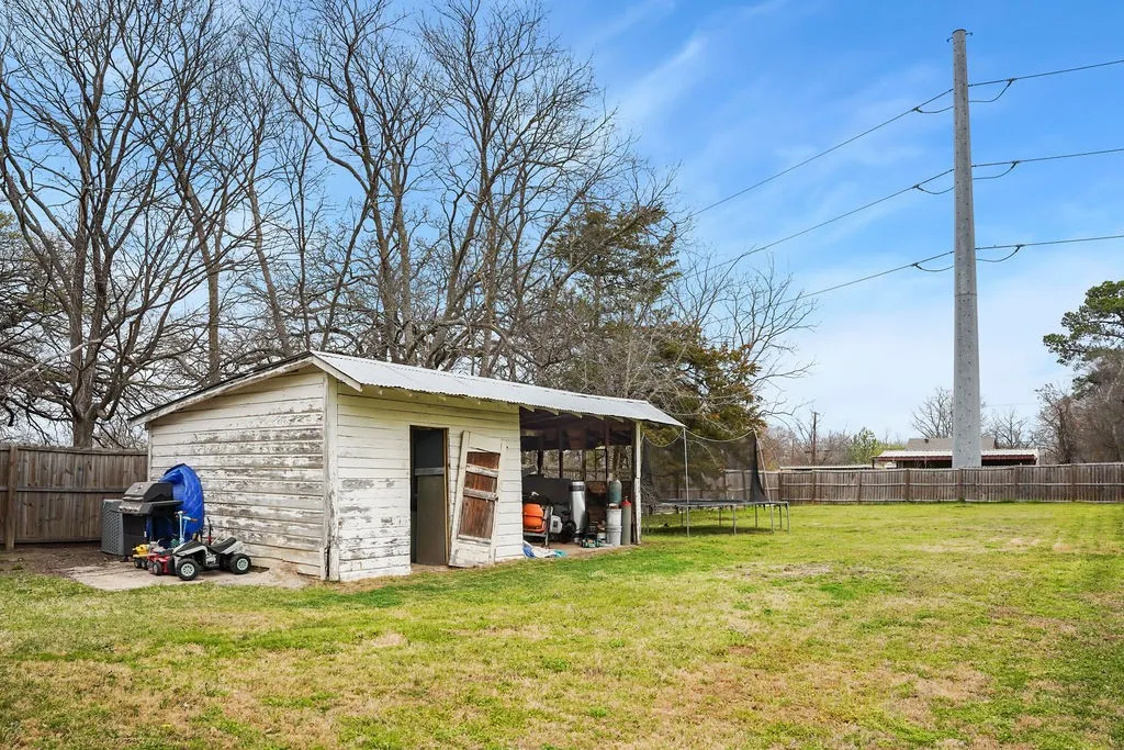 Single Family Residence For Sale in Hopkins County , 216 Craig Street, Sulphur Springs, Texas 75482, 3 Bedroom, 3 Bathroom, 2 Garage spaces, 1,877 Sqft, built in 2021, mls#21197901, Real Estate Agent in Sulphur Springs, Homes For Sale in Hopkins county, Homes For Sale in Sulphur Springs, Realtor in Sulphur Springs Texas, Real Estate Brokerage Independent Realty Texas, Luminita Cordes Realtor