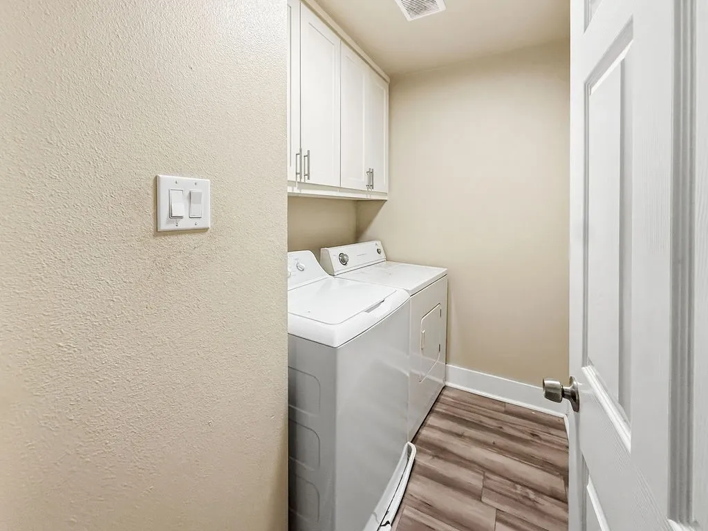 Single Family Residence For Sale in Hopkins County , 216 Craig Street, Sulphur Springs, Texas 75482, 3 Bedroom, 3 Bathroom, 2 Garage spaces, 1,877 Sqft, built in 2021, mls#21197901, Real Estate Agent in Sulphur Springs, Homes For Sale in Hopkins county, Homes For Sale in Sulphur Springs, Realtor in Sulphur Springs Texas, Real Estate Brokerage Independent Realty Texas, Luminita Cordes Realtor