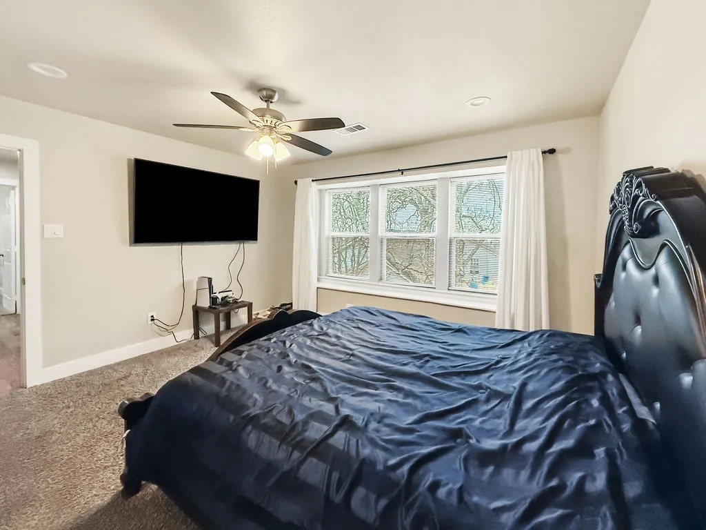 Single Family Residence For Sale in Hopkins County , 216 Craig Street, Sulphur Springs, Texas 75482, 3 Bedroom, 3 Bathroom, 2 Garage spaces, 1,877 Sqft, built in 2021, mls#21197901, Real Estate Agent in Sulphur Springs, Homes For Sale in Hopkins county, Homes For Sale in Sulphur Springs, Realtor in Sulphur Springs Texas, Real Estate Brokerage Independent Realty Texas, Luminita Cordes Realtor