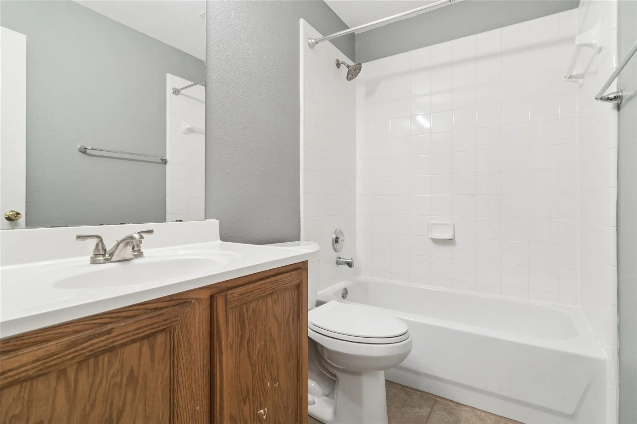 Single Family Residence For Rent in Denton County , 2657 Red Spruce Drive, Little Elm, Texas 75068, 4 Bedroom, 2 Bathroom, 2 Garage spaces, 2,004 Sqft, built in 2001, mls#21198519, Real Estate Agent in Little Elm, Homes For Rent in Denton county, Homes For Rent in Little Elm, Realtor in Little Elm Texas, Real Estate Brokerage Independent Realty Texas, Luminita Cordes Realtor