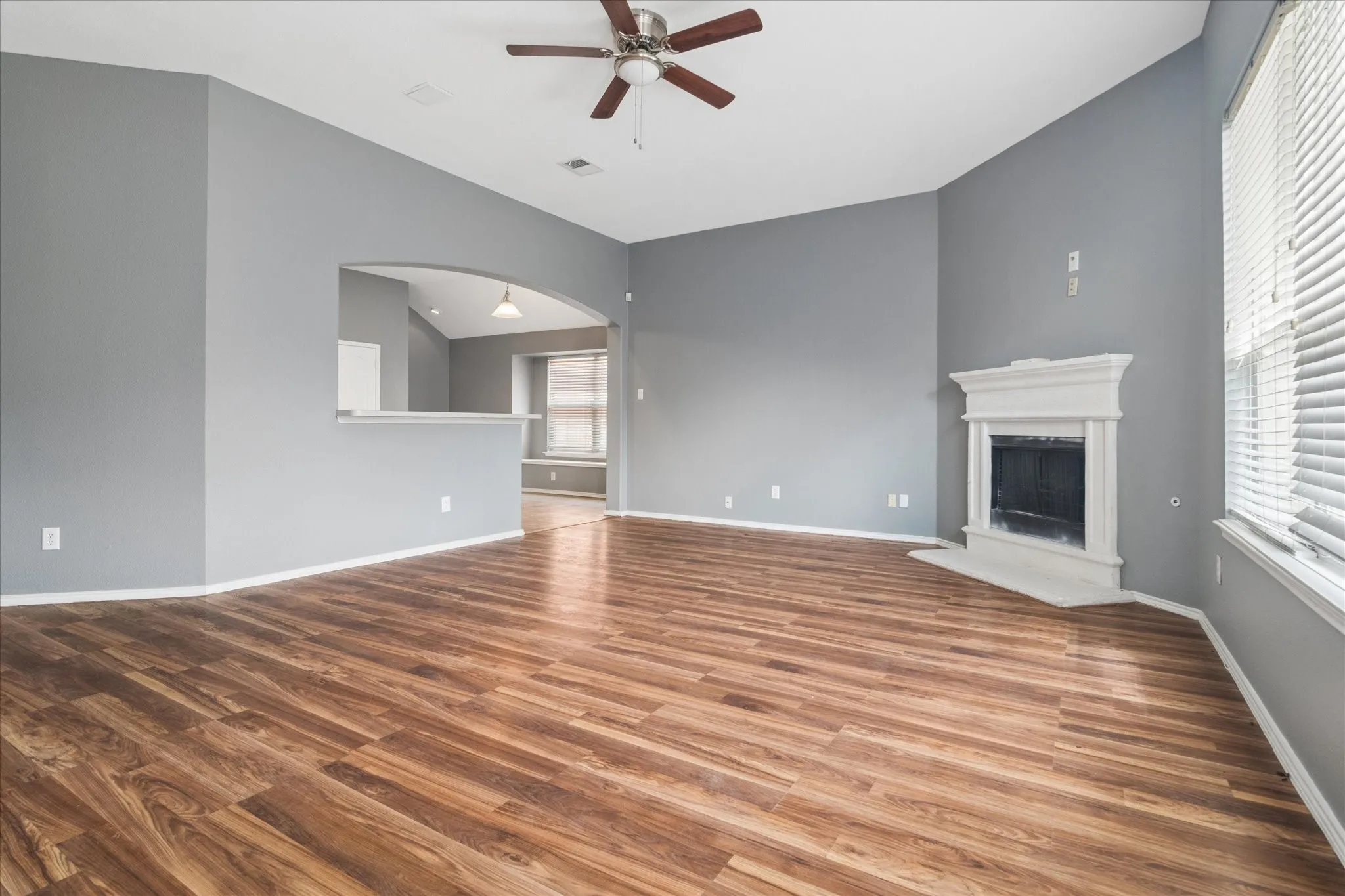 Single Family Residence For Rent in Denton County , 2657 Red Spruce Drive, Little Elm, Texas 75068, 4 Bedroom, 2 Bathroom, 2 Garage spaces, 2,004 Sqft, built in 2001, mls#21198519, Real Estate Agent in Little Elm, Homes For Rent in Denton county, Homes For Rent in Little Elm, Realtor in Little Elm Texas, Real Estate Brokerage Independent Realty Texas, Luminita Cordes Realtor