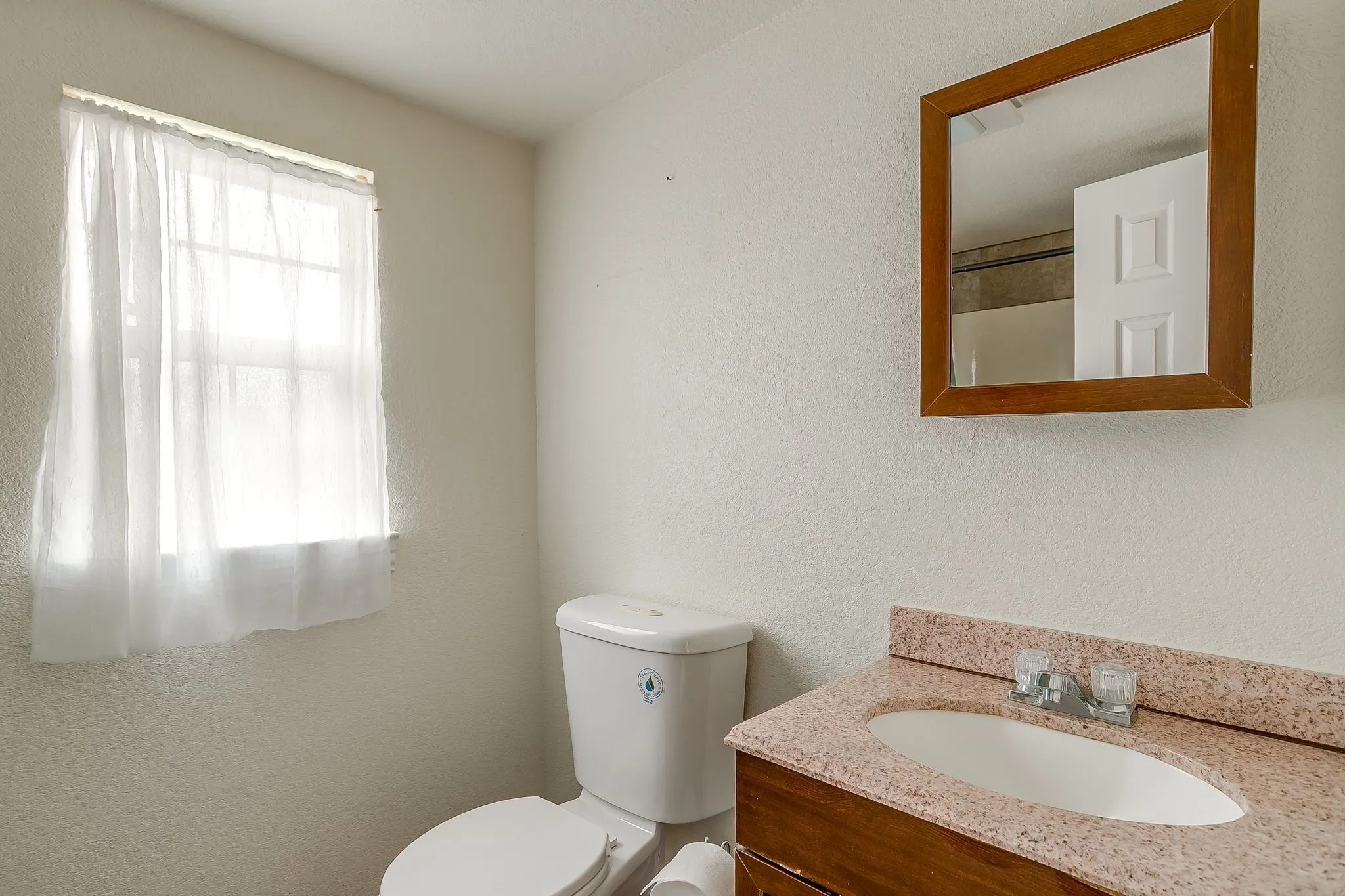 Single Family Residence For Sale in Tarrant County , 5305 Morley Avenue, Fort Worth, Texas 76133, 4 Bedroom, 3 Bathroom, 2 Garage spaces, 2,459 Sqft, built in 1957, mls#21197613, Real Estate Agent in Fort Worth, Homes For Sale in Tarrant county, Homes For Sale in Fort Worth, Realtor in Fort Worth Texas, Real Estate Brokerage Independent Realty Texas, Luminita Cordes Realtor