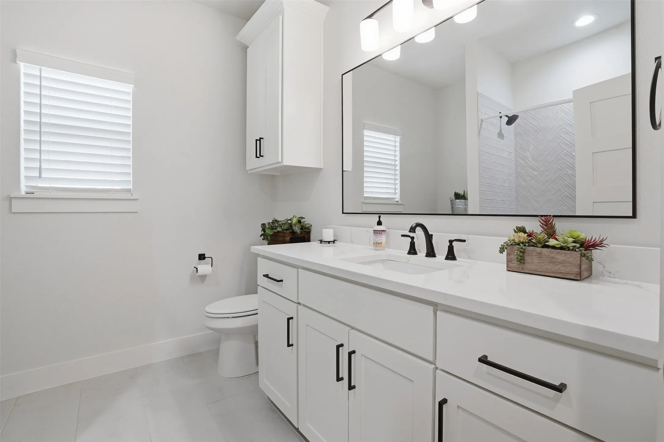 Beautiful hall bath