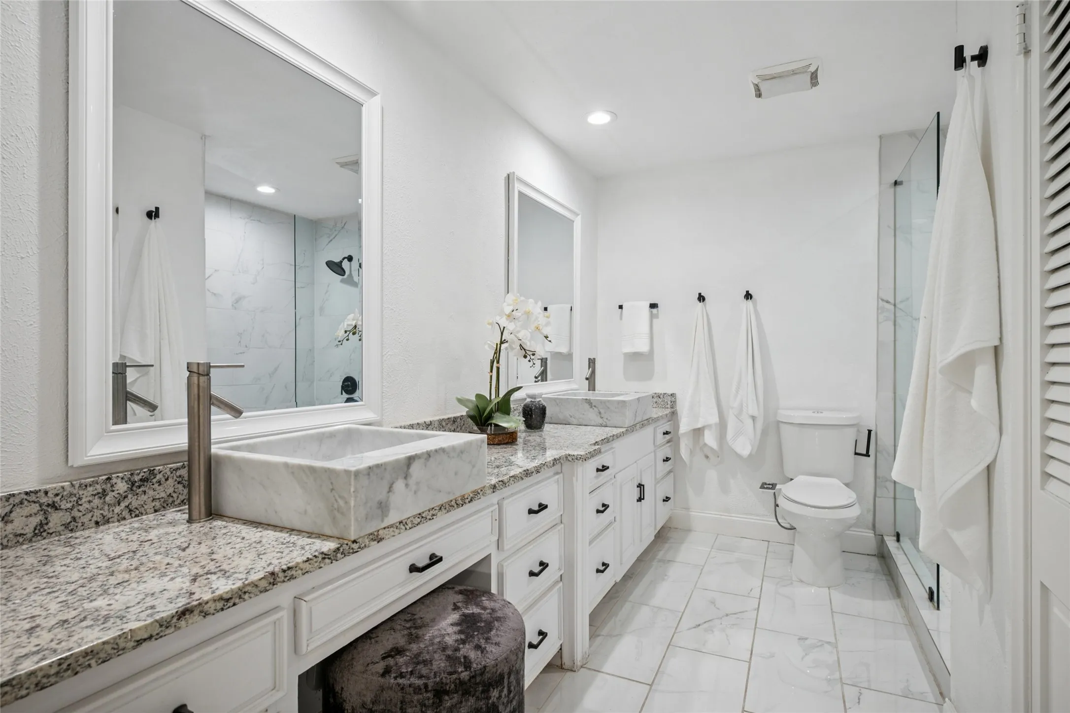 Single Family Residence For Sale in Dallas County , 912 Glen Oaks Boulevard, Dallas, Texas 75232, 3 Bedroom, 3 Bathroom, 2 Garage spaces, 2,058 Sqft, built in 1964, mls#21197996, Real Estate Agent in Dallas, Homes For Sale in Dallas county, Homes For Sale in Dallas, Realtor in Dallas Texas, Real Estate Brokerage Independent Realty Texas, Luminita Cordes Realtor