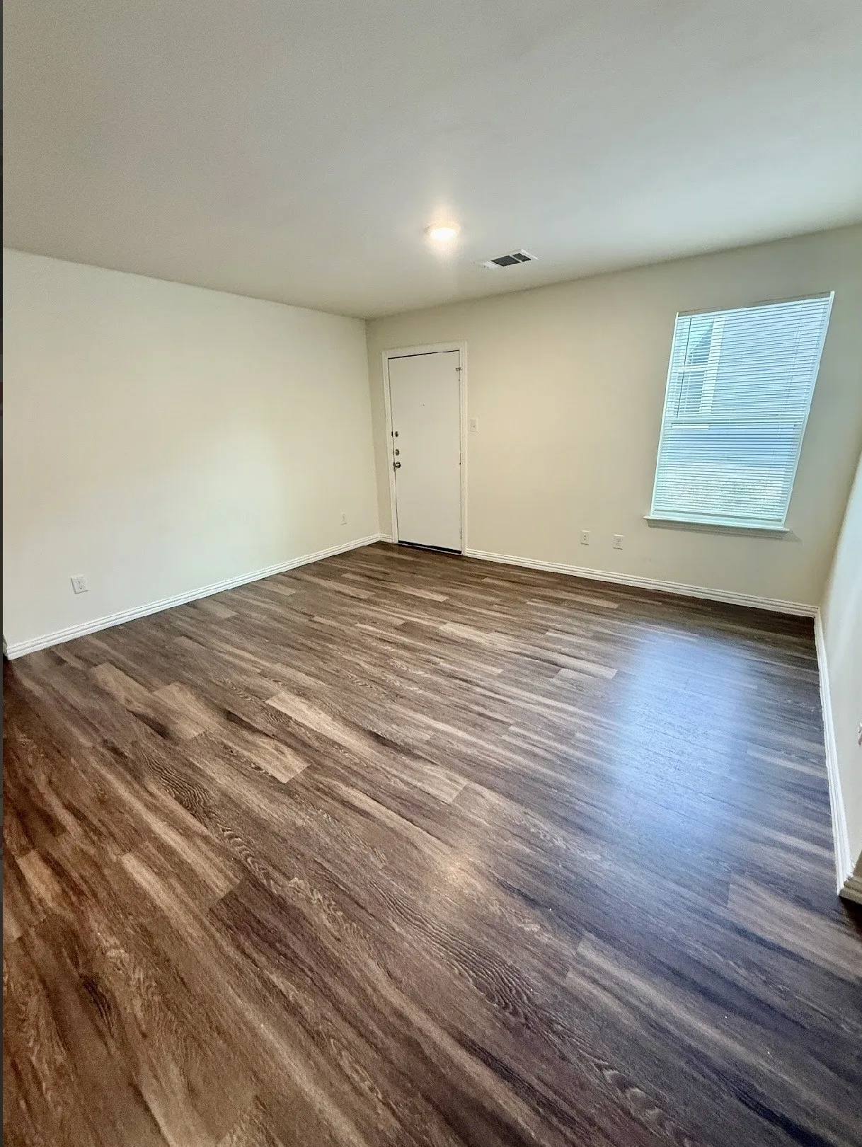 Duplex For Sale in Bell County , 812 S 22nd Street, Temple, Texas 76501, 6 Bedroom, 4 Bathroom, Garage spaces, 0 Sqft, built in 2022, Preowned, mls#21198540, Real Estate Agent in Temple, Homes For Sale in Bell county, Homes For Sale in Temple, Realtor in Temple Texas, Real Estate Brokerage Independent Realty Texas, Luminita Cordes Realtor