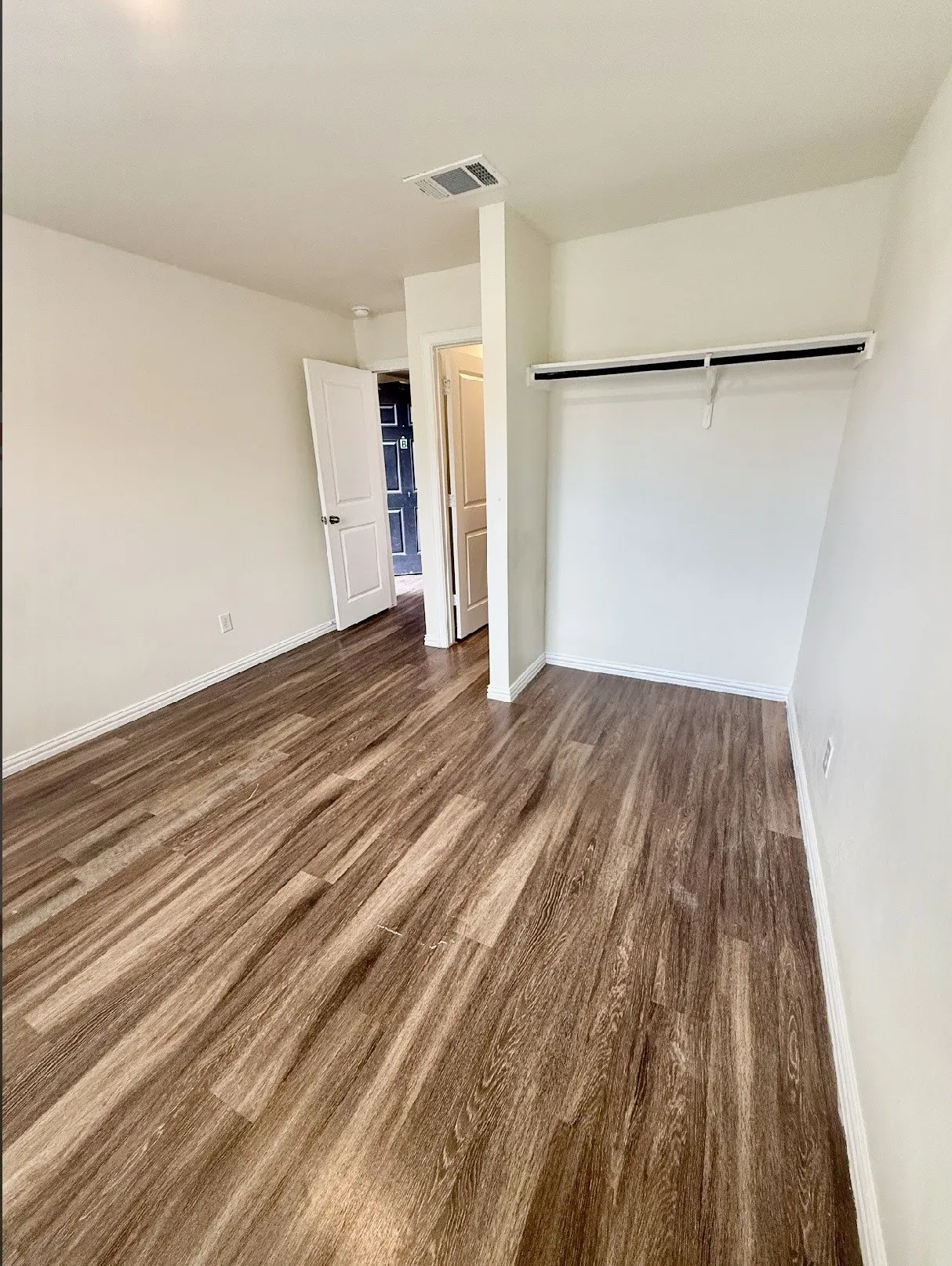Duplex For Sale in Bell County , 812 S 22nd Street, Temple, Texas 76501, 6 Bedroom, 4 Bathroom, Garage spaces, 0 Sqft, built in 2022, Preowned, mls#21198540, Real Estate Agent in Temple, Homes For Sale in Bell county, Homes For Sale in Temple, Realtor in Temple Texas, Real Estate Brokerage Independent Realty Texas, Luminita Cordes Realtor