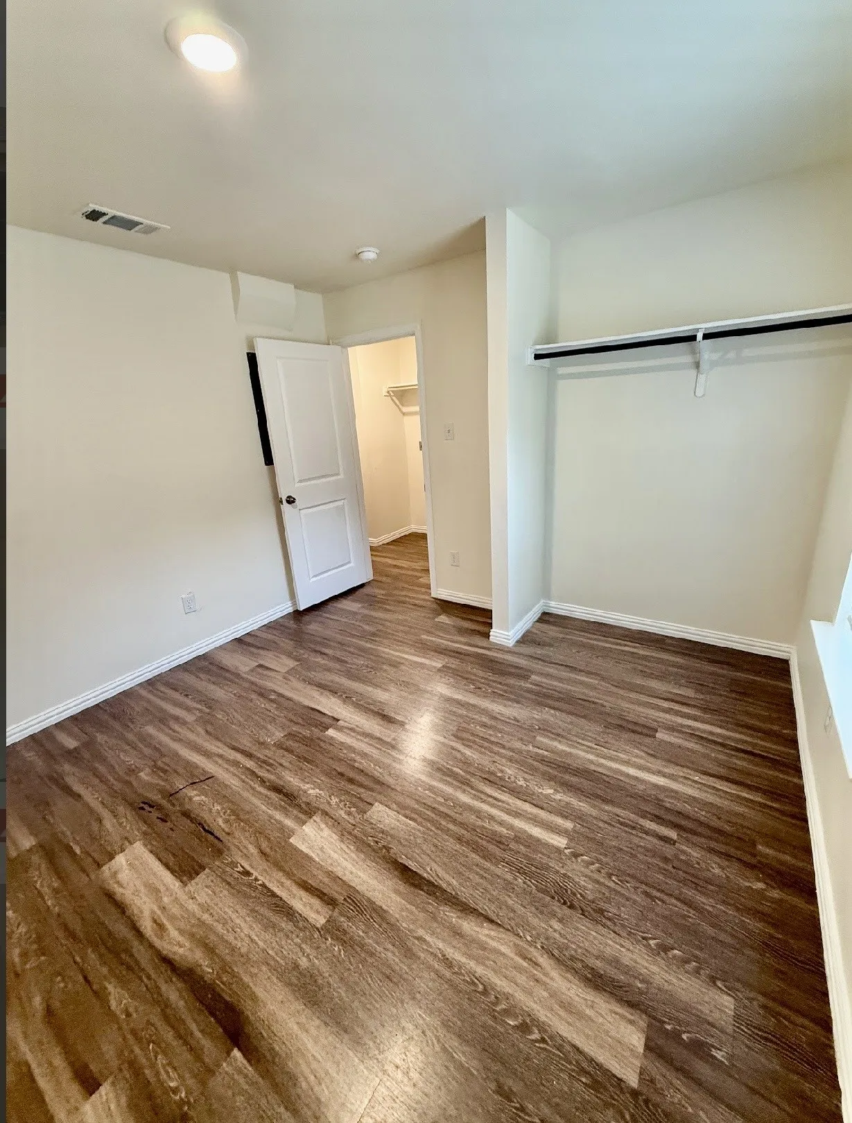Duplex For Sale in Bell County , 812 S 22nd Street, Temple, Texas 76501, 6 Bedroom, 4 Bathroom, Garage spaces, 0 Sqft, built in 2022, Preowned, mls#21198540, Real Estate Agent in Temple, Homes For Sale in Bell county, Homes For Sale in Temple, Realtor in Temple Texas, Real Estate Brokerage Independent Realty Texas, Luminita Cordes Realtor