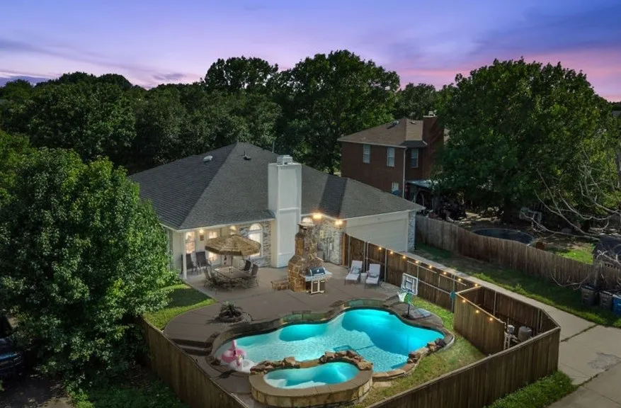 Single Family Residence For Rent in Collin County , 1531 Home Park Drive, Allen, Texas 75002, 4 Bedroom, 2 Bathroom, 2 Garage spaces, 1,797 Sqft, built in 1992, mls#21198629, Real Estate Agent in Allen, Homes For Rent in Collin county, Homes For Rent in Allen, Realtor in Allen Texas, Real Estate Brokerage Independent Realty Texas, Luminita Cordes Realtor