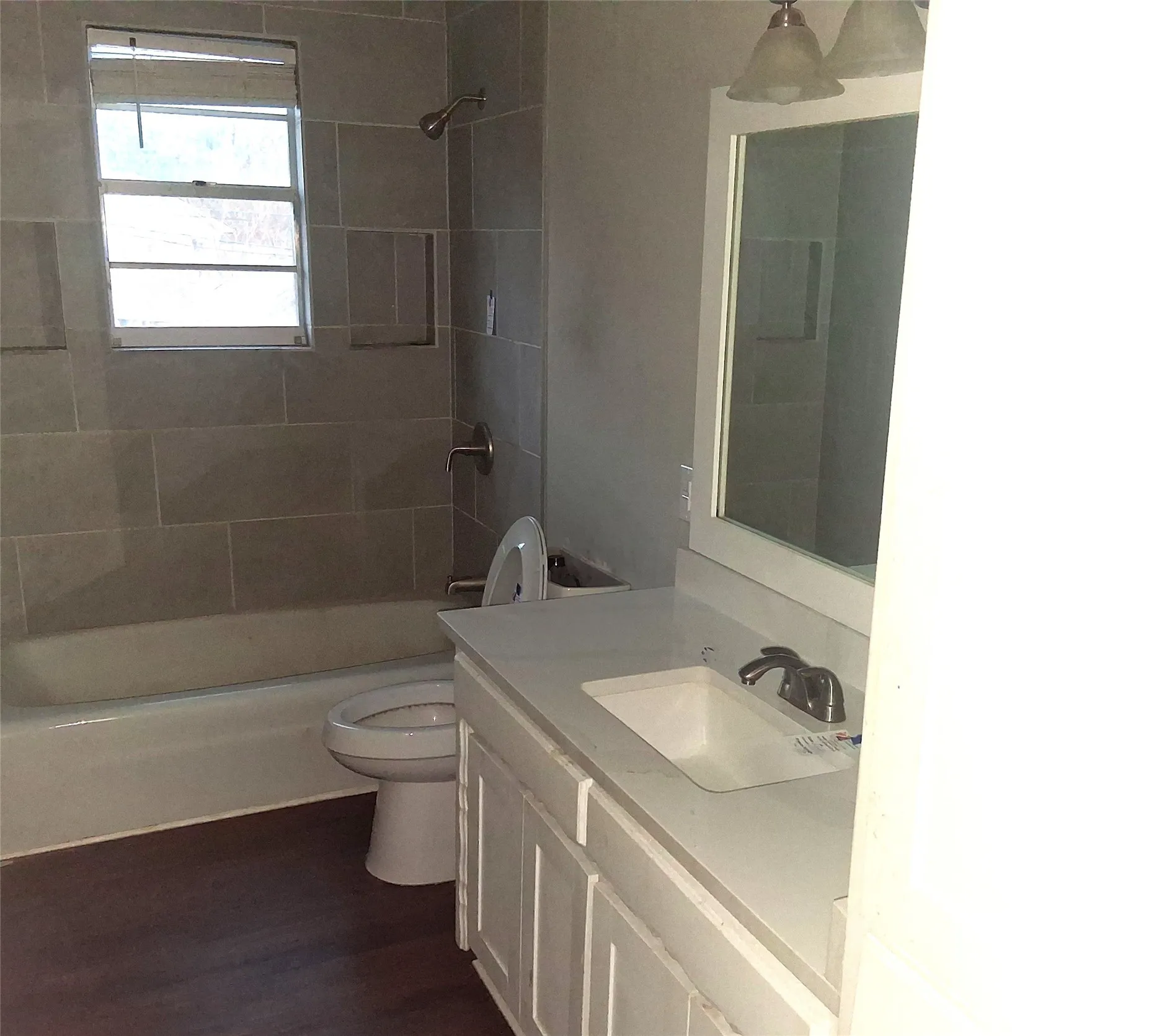 Single Family Residence For Sale in Bowie County , 2 Woodcliff Drive, Texarkana, Texas 75503, 4 Bedroom, 4 Bathroom, 2 Garage spaces, 2,369 Sqft, built in 1971, Preowned, Price $194,400, mls#21195254, Real Estate Agent in Texarkana, Homes For Sale in Bowie county, Homes For Sale in Texarkana, Realtor in Texarkana Texas, Real Estate Brokerage Independent Realty Texas, Luminita Cordes Realtor