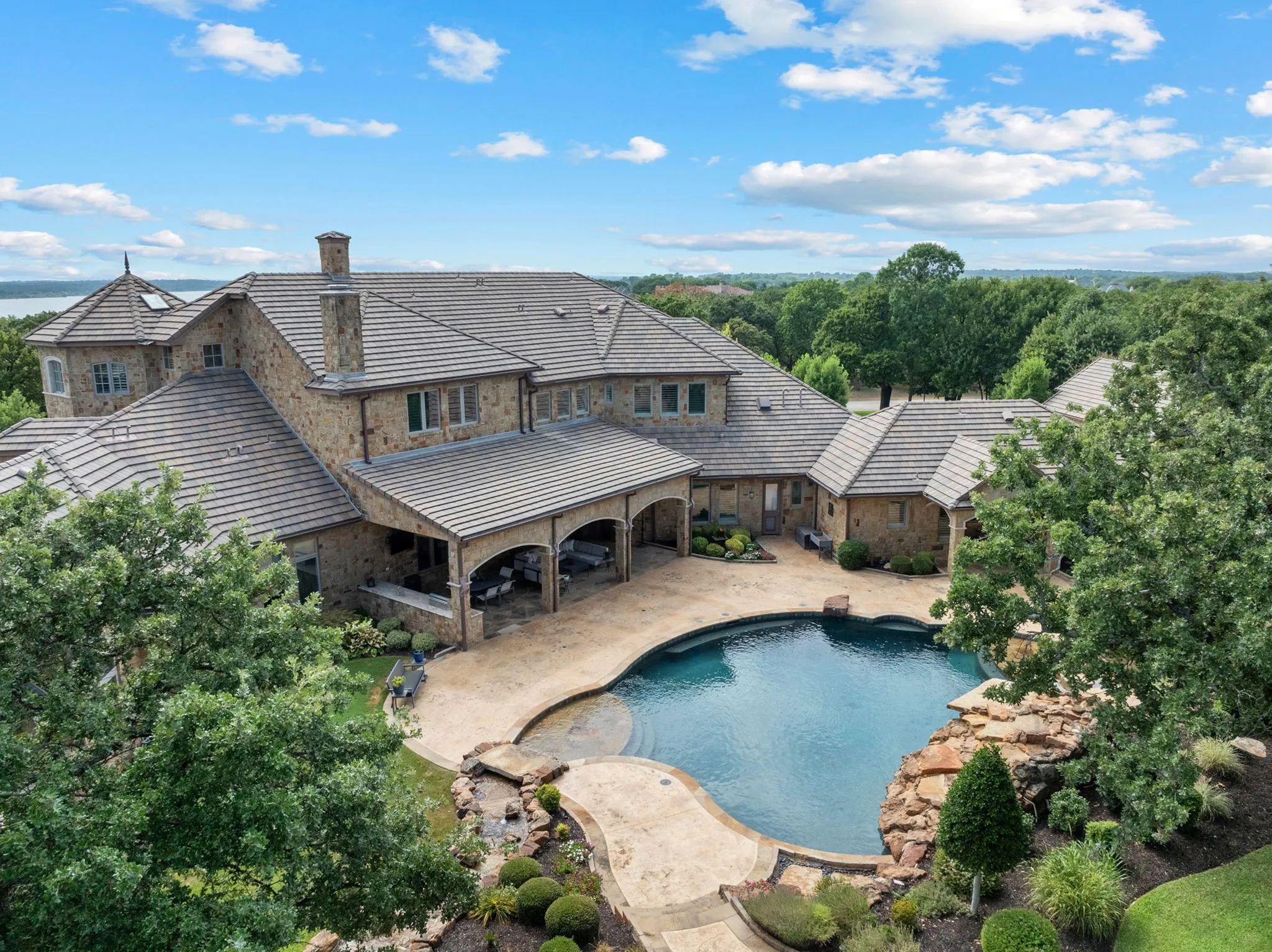 Single Family Residence For Sale in Denton County , 1908 Point De Vue Drive, Flower Mound, Texas 75022, 7 Bedrooms, 9 Bathrooms, 6 Garage spaces, 10,483 Sqft, built in 2015, Preowned, Price $5,600,000, mls#21198717, Real Estate Agent in Flower Mound, Homes For Sale in Denton county, Homes For Sale in Flower Mound, Realtor in Flower Mound Texas, Real Estate Brokerage Independent Realty Texas, Luminita Cordes Realtor