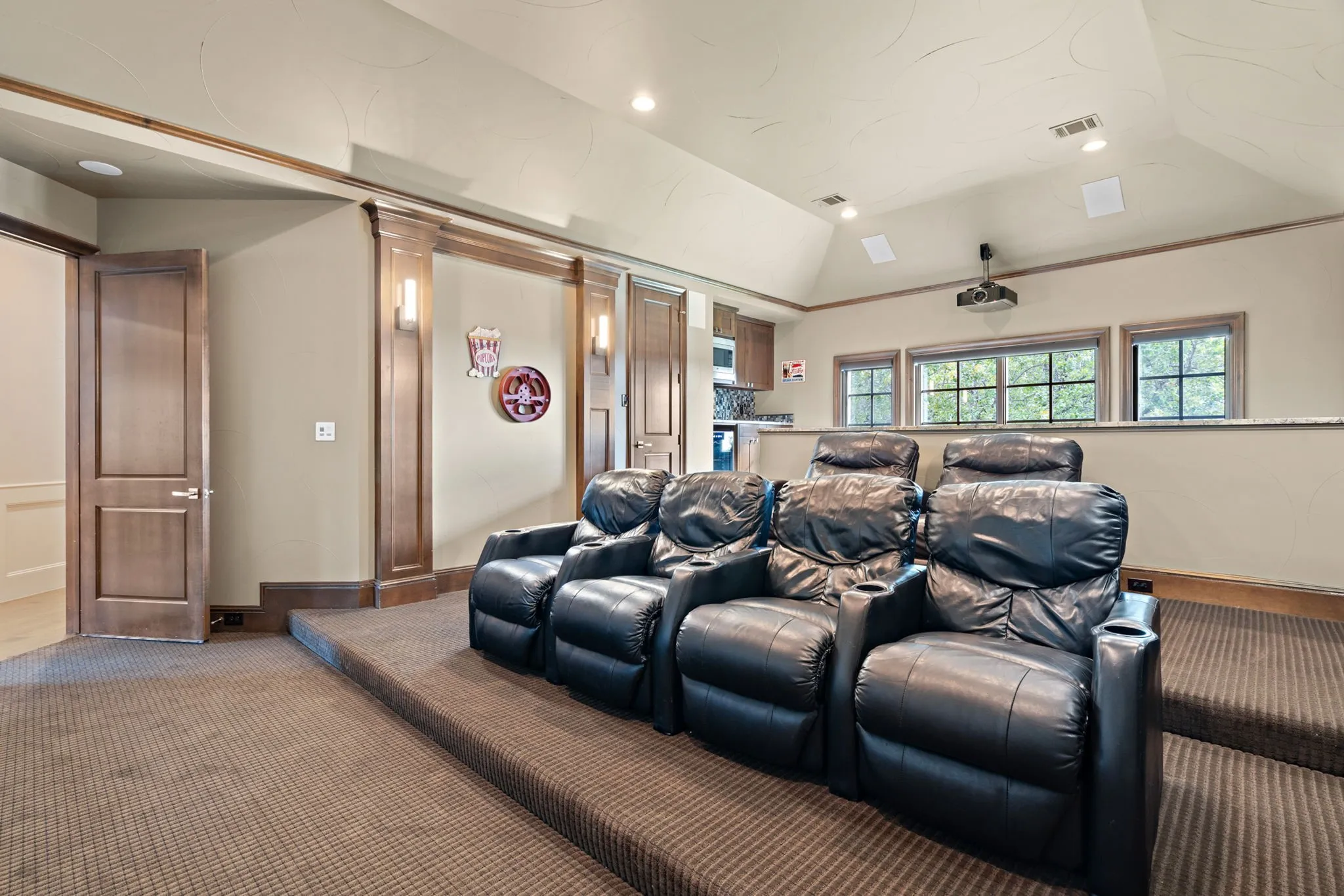 Single Family Residence For Sale in Denton County , 1908 Point De Vue Drive, Flower Mound, Texas 75022, 7 Bedrooms, 9 Bathrooms, 6 Garage spaces, 10,483 Sqft, built in 2015, Preowned, Price $5,600,000, mls#21198717, Real Estate Agent in Flower Mound, Homes For Sale in Denton county, Homes For Sale in Flower Mound, Realtor in Flower Mound Texas, Real Estate Brokerage Independent Realty Texas, Luminita Cordes Realtor