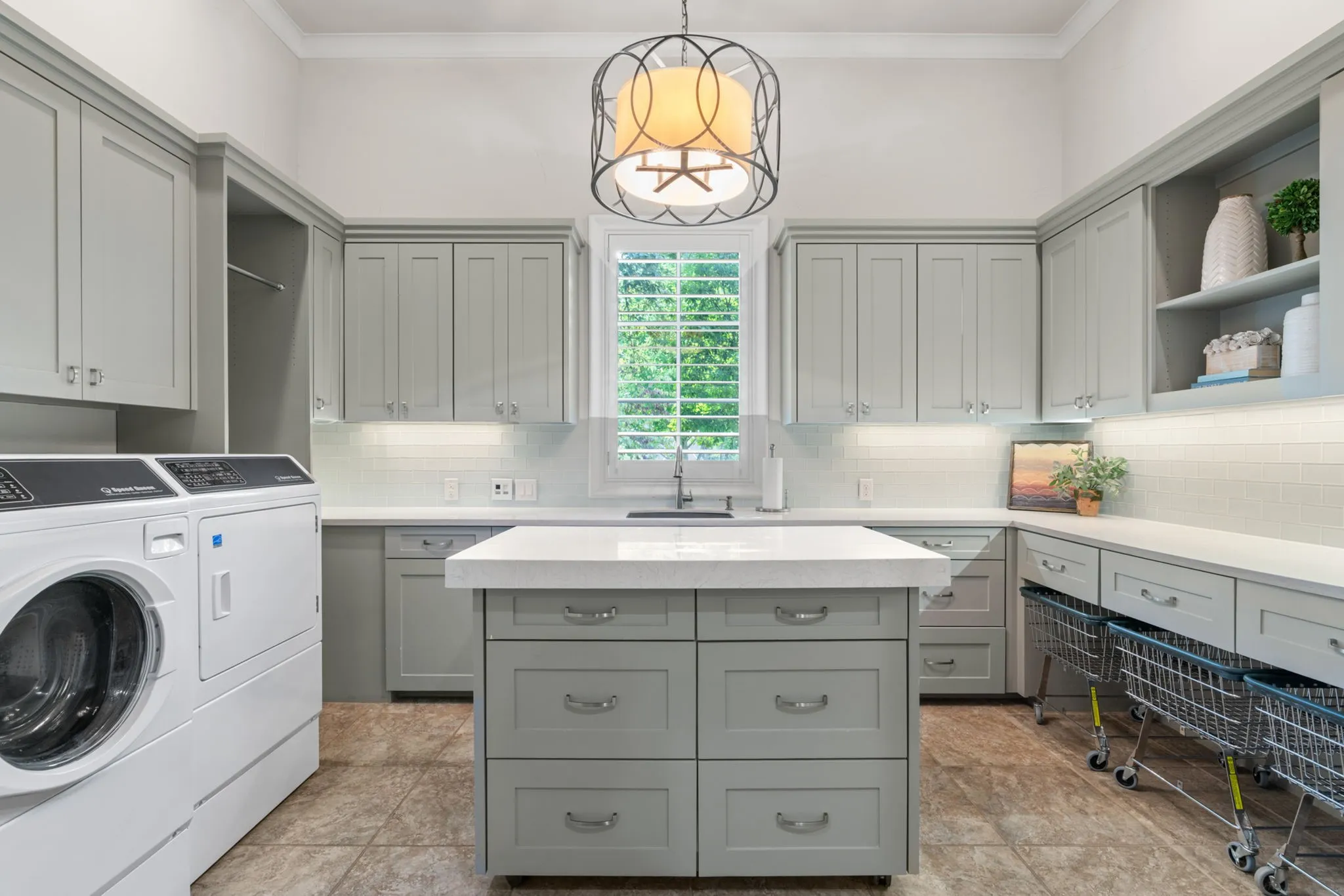Single Family Residence For Sale in Denton County , 1908 Point De Vue Drive, Flower Mound, Texas 75022, 7 Bedrooms, 9 Bathrooms, 6 Garage spaces, 10,483 Sqft, built in 2015, Preowned, Price $5,600,000, mls#21198717, Real Estate Agent in Flower Mound, Homes For Sale in Denton county, Homes For Sale in Flower Mound, Realtor in Flower Mound Texas, Real Estate Brokerage Independent Realty Texas, Luminita Cordes Realtor