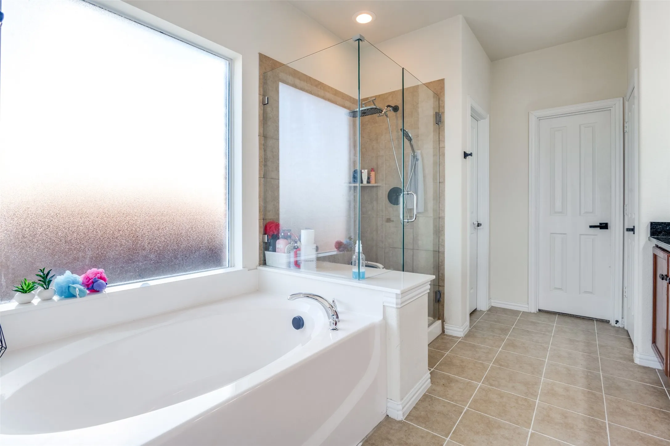 Primary​​‌​​​​‌​​‌‌​‌‌​​​‌‌​‌​‌​‌​​​‌​​ Bathroom