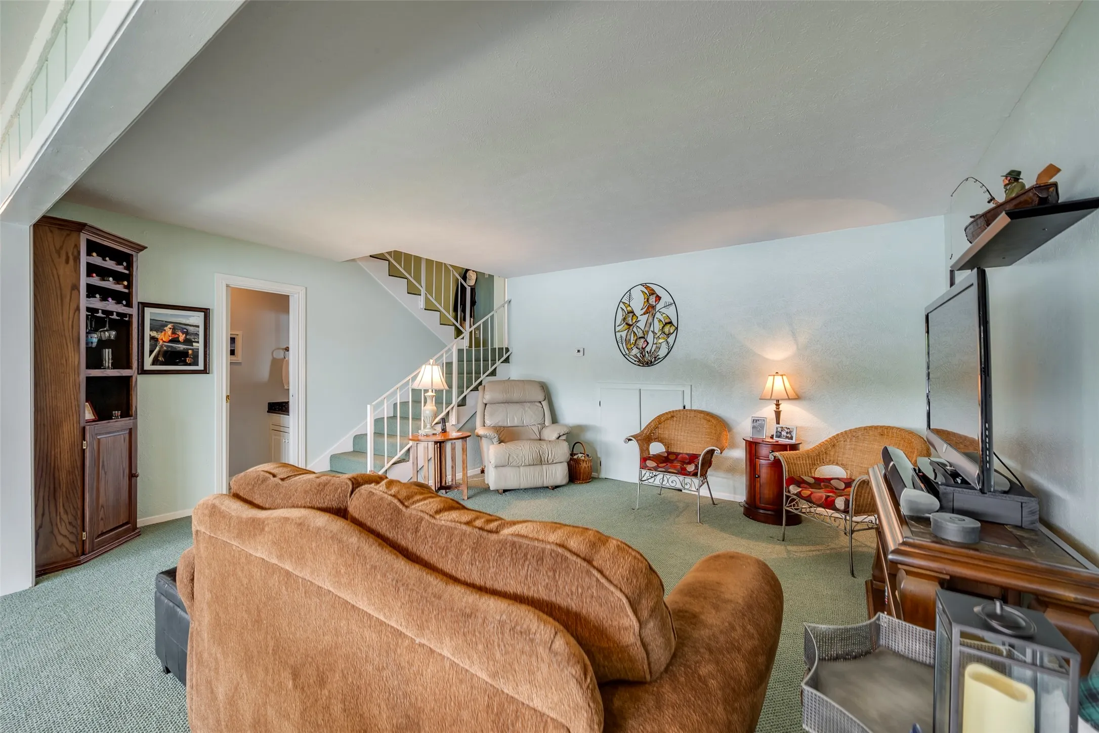 Condominium For Sale in Hood County , 5200 Country Club Drive, De Cordova, Texas 76049, 2 Bedroom, 2 Bathroom, 1 Garage spaces, 903 Sqft, built in 1973, Preowned, mls#21198750, Real Estate Agent in De Cordova, Homes For Sale in Hood county, Homes For Sale in De Cordova, Realtor in De Cordova Texas, Real Estate Brokerage Independent Realty Texas, Luminita Cordes Realtor